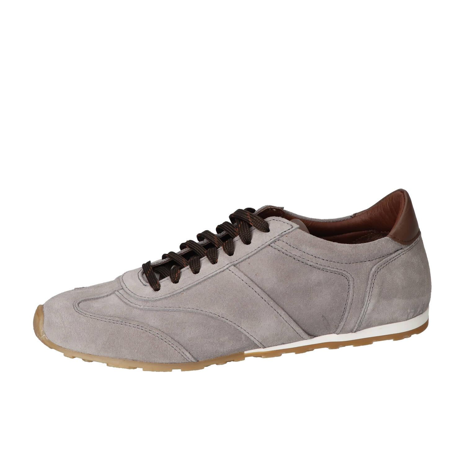 Sneakers, Grijs