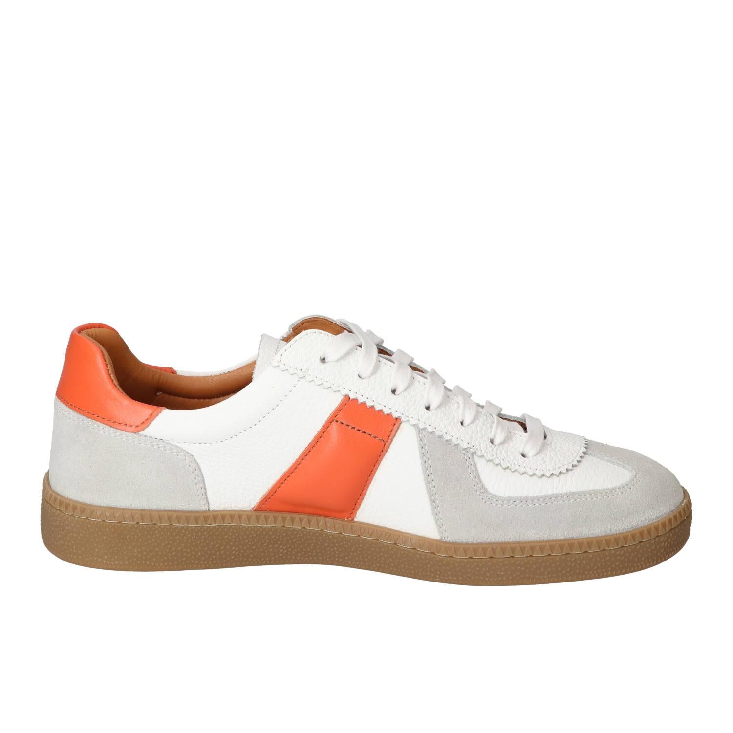 Sneakers, Wit