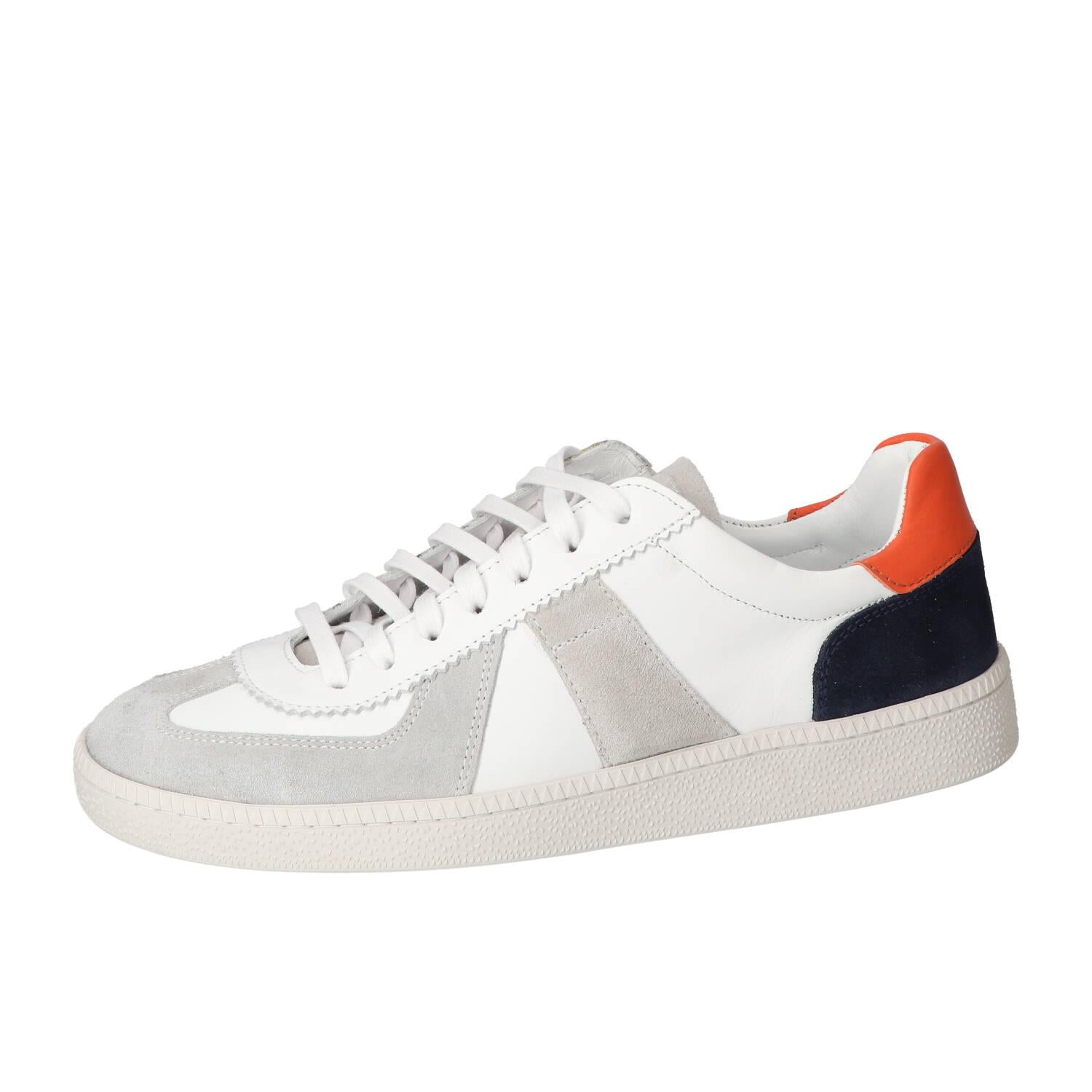 Sneakers, Wit