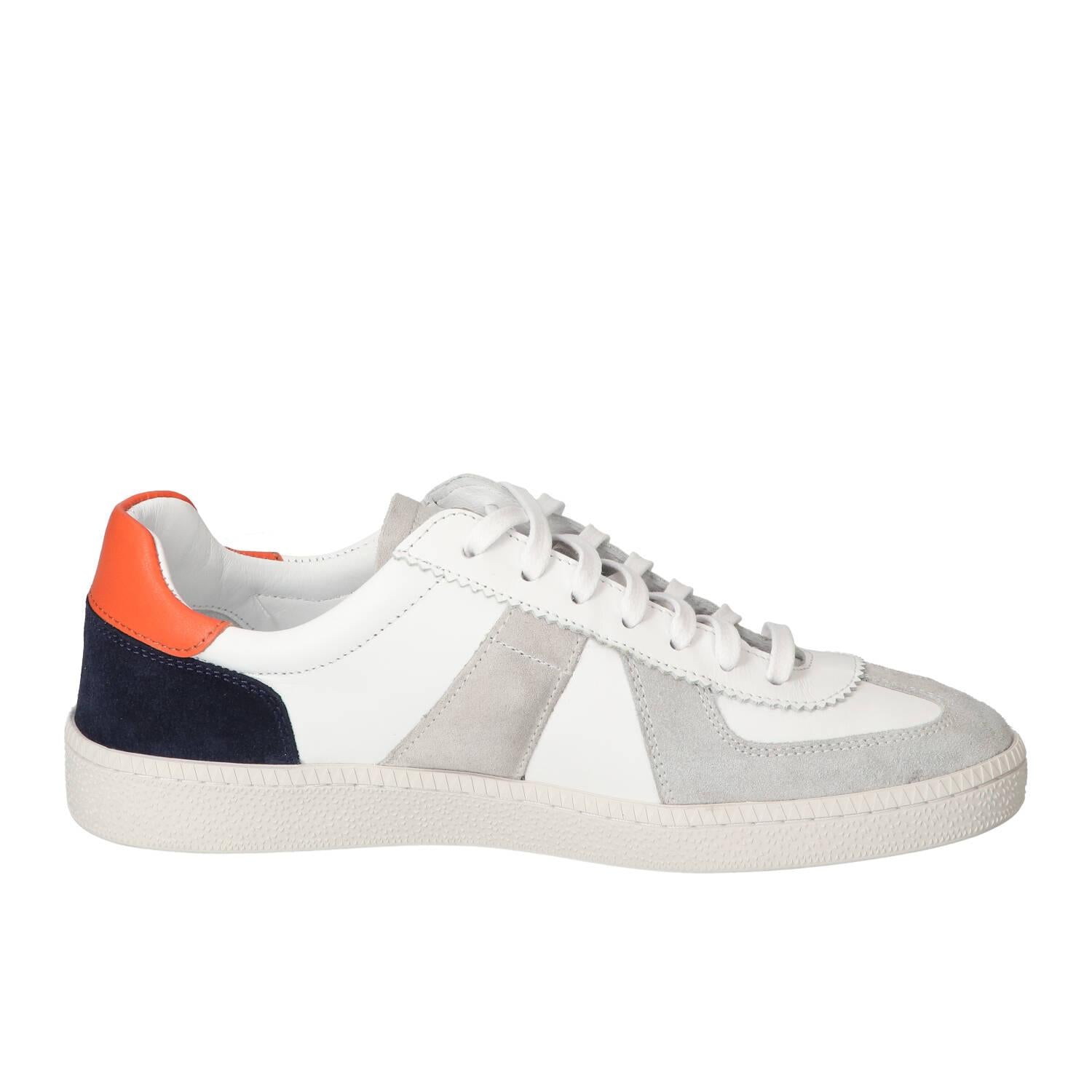 Sneakers, Wit