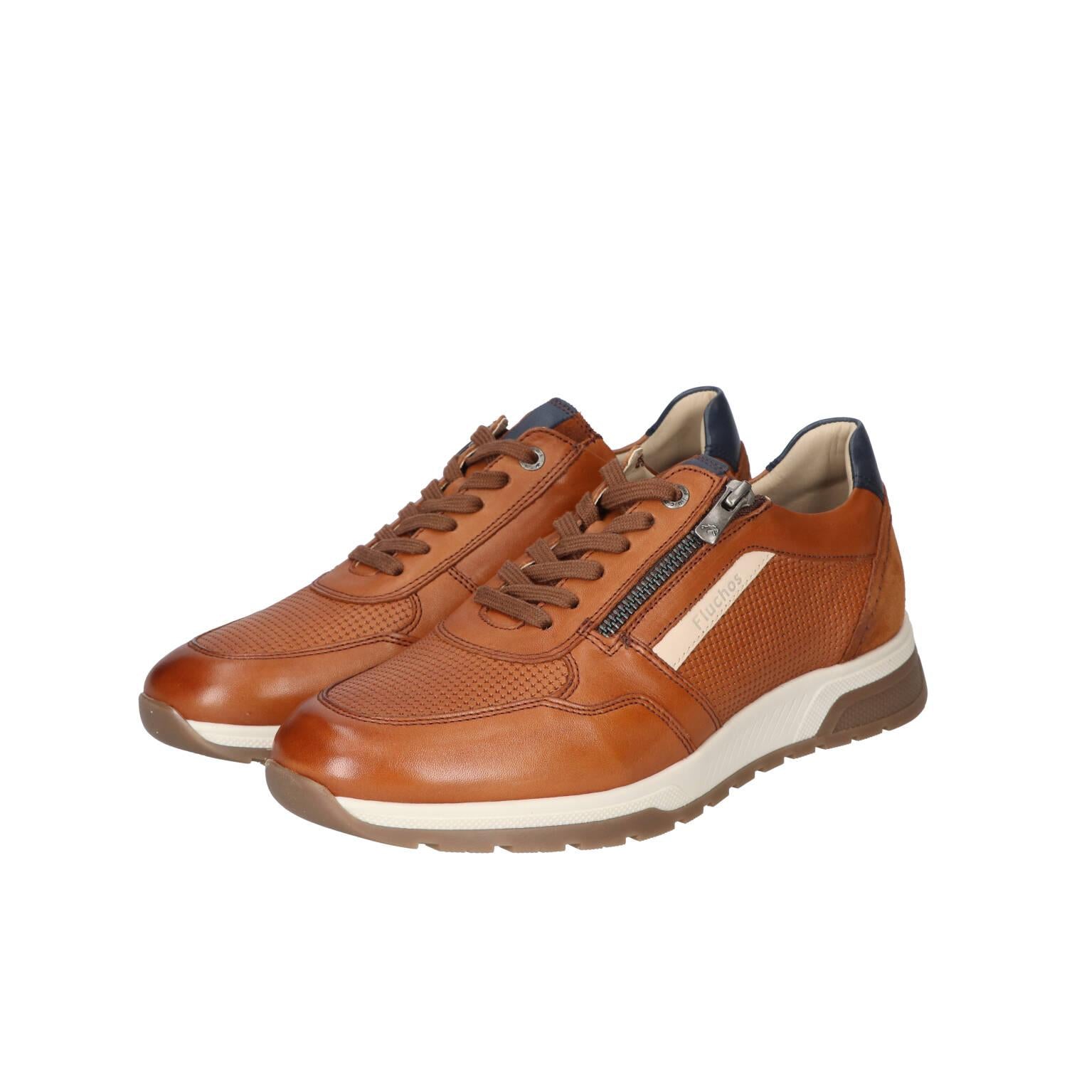 Sneakers, Cognac