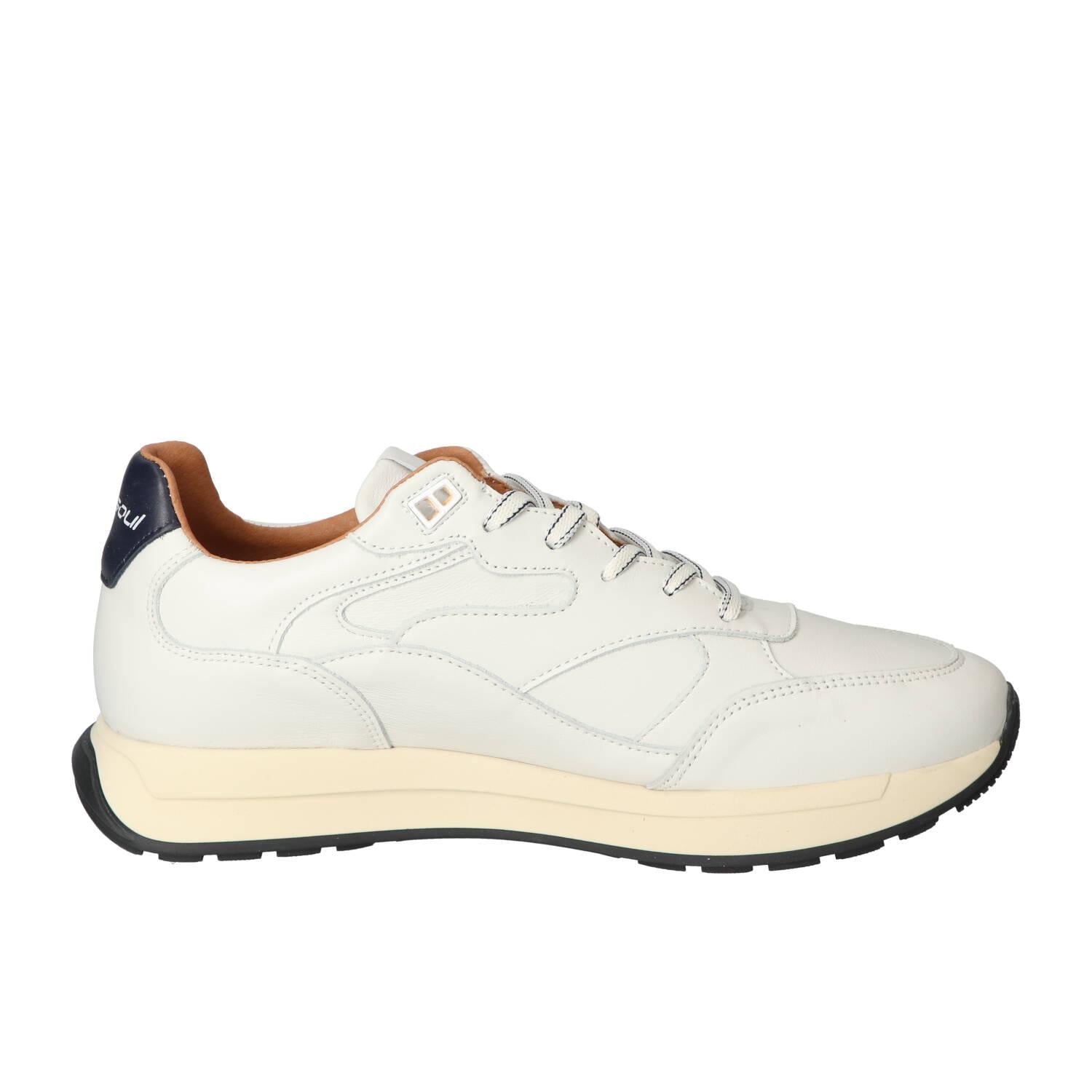 Sneakers, Wit