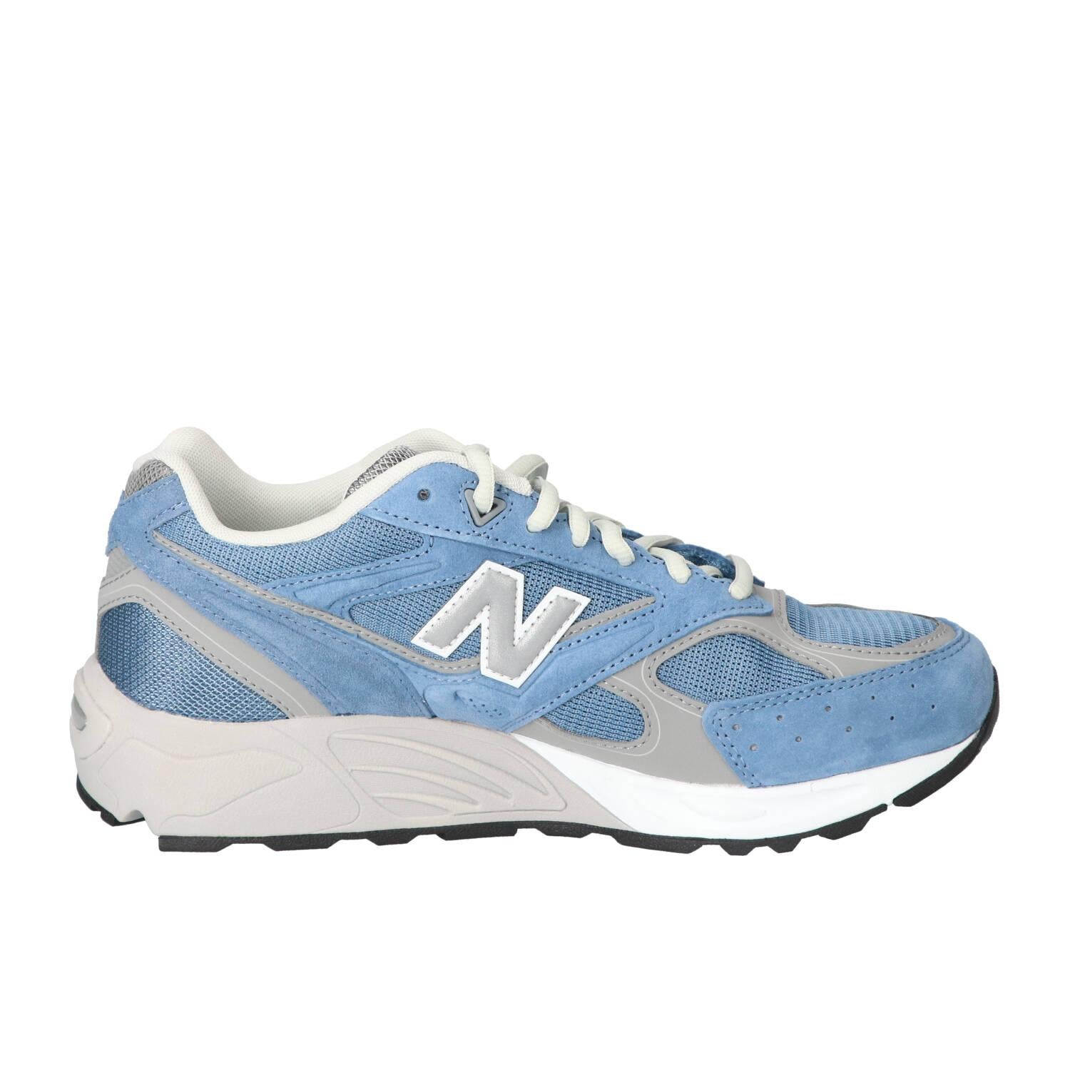 Sneakers, Lichtblauw