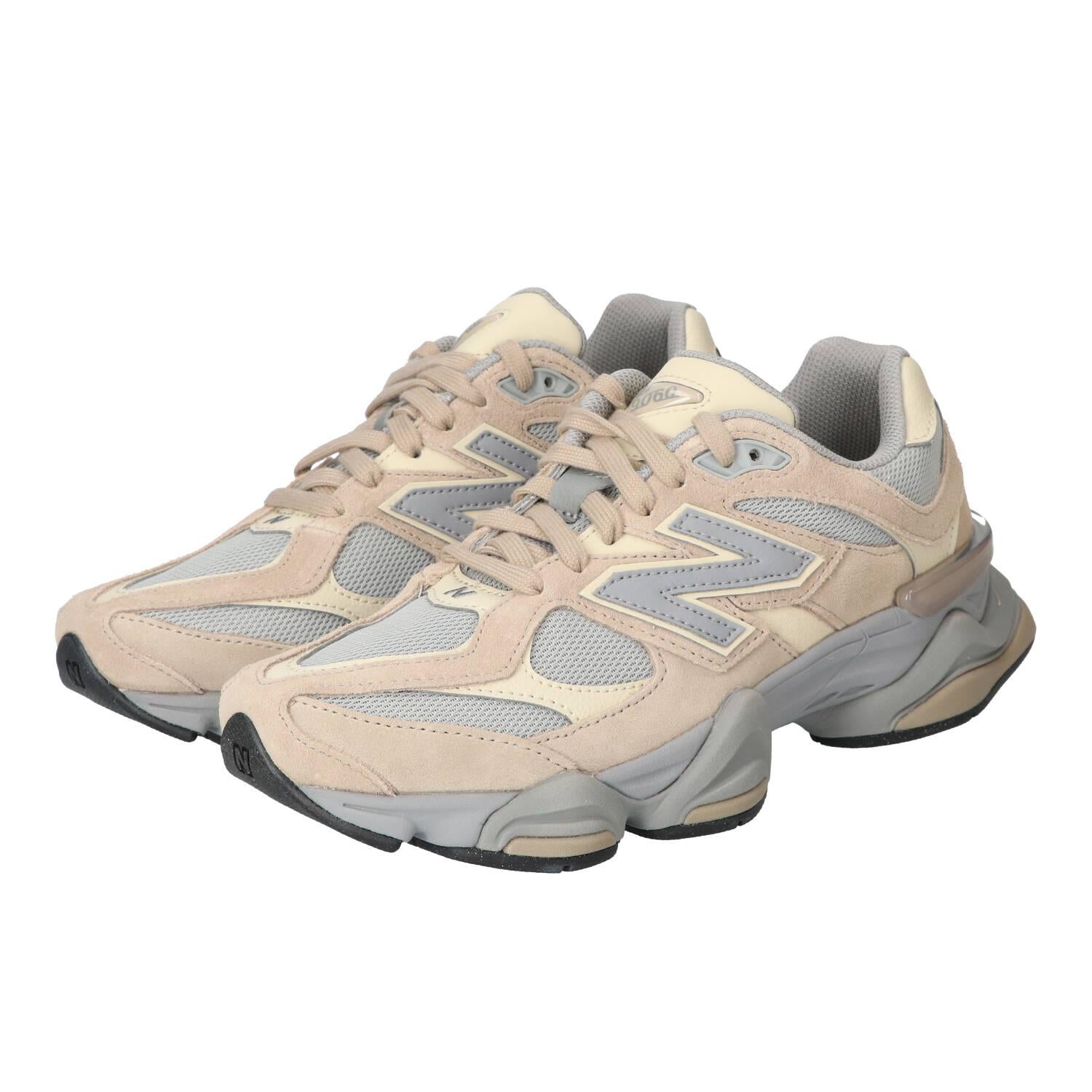 Sneakers, Taupe