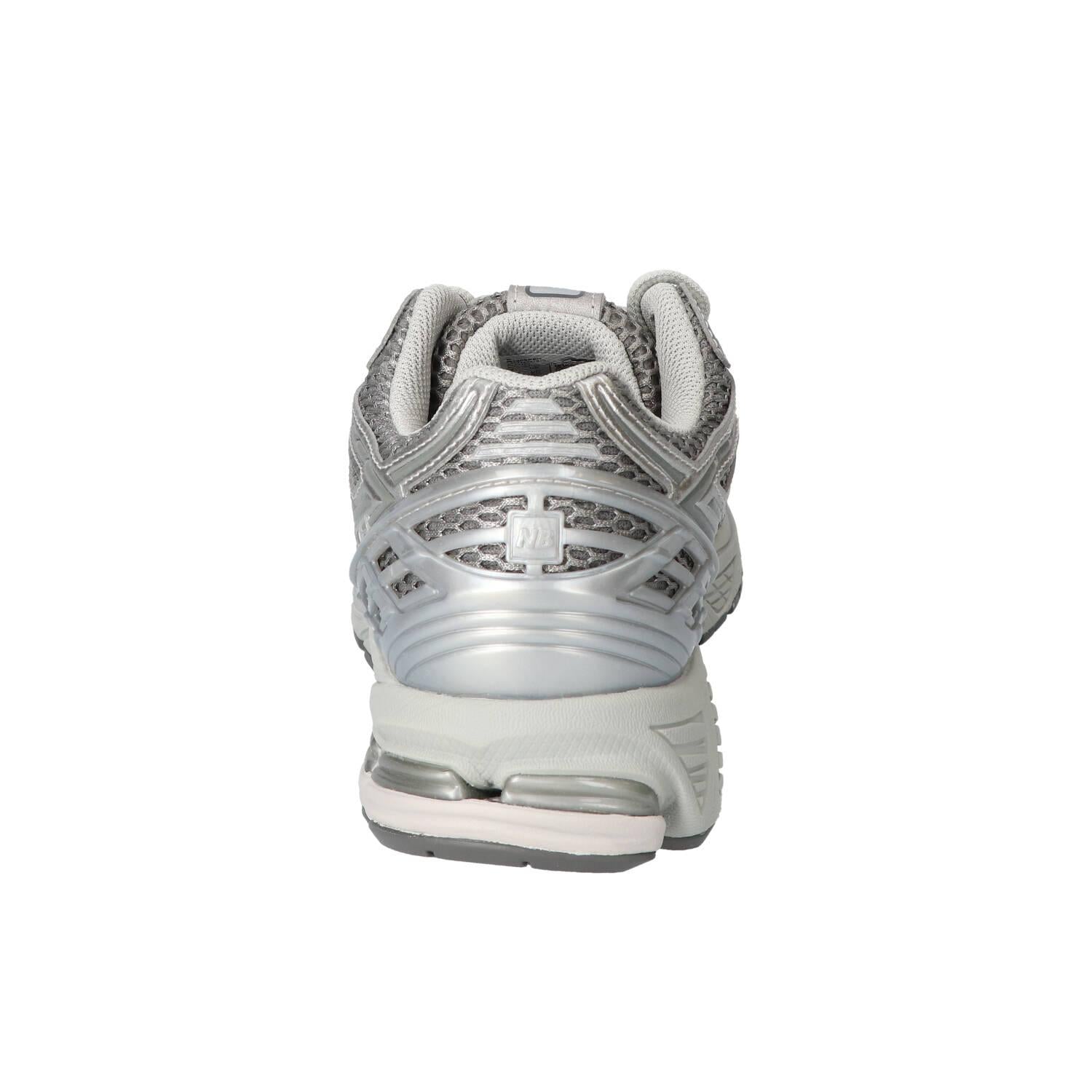 Sneakers, Zilver