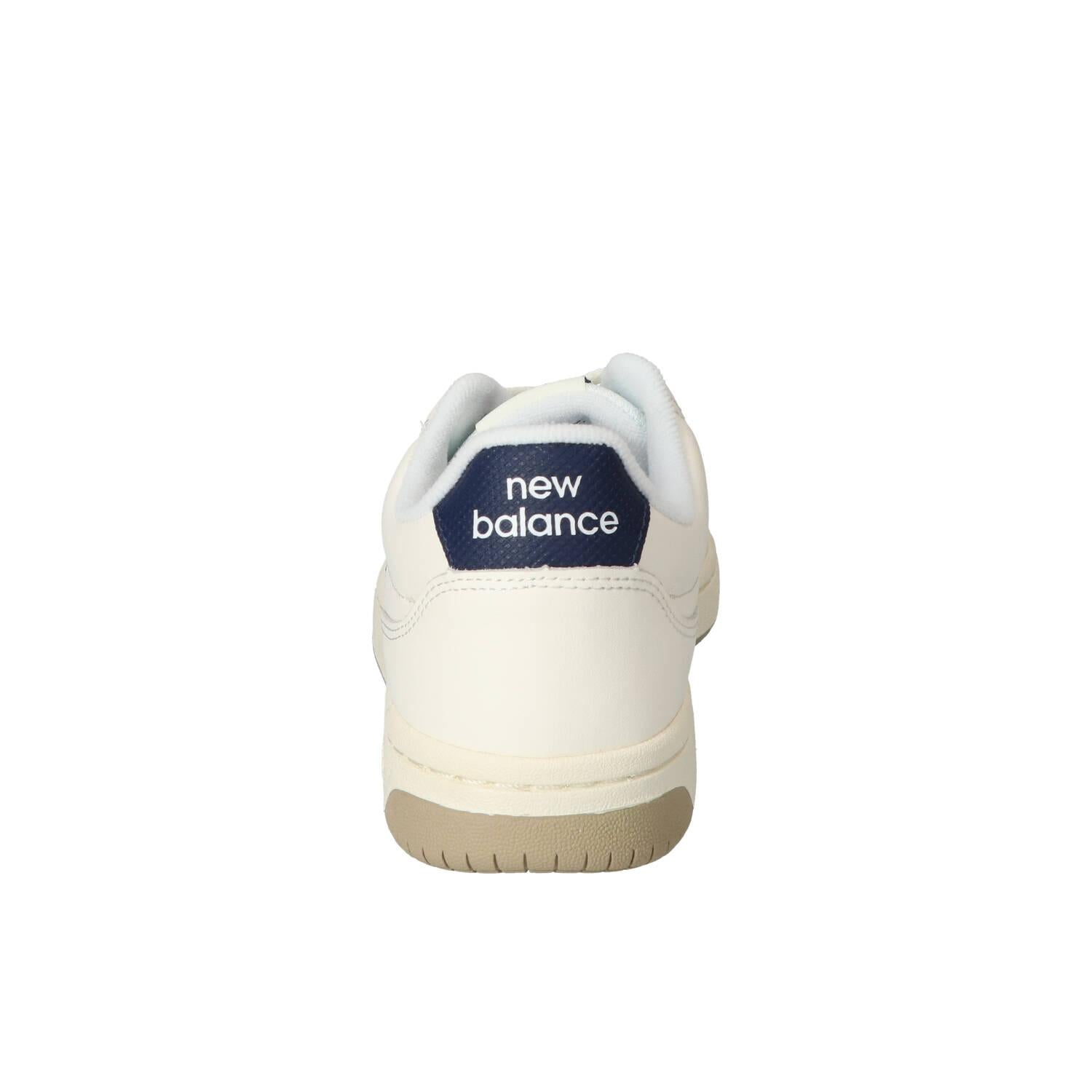 Sneakers, Wit