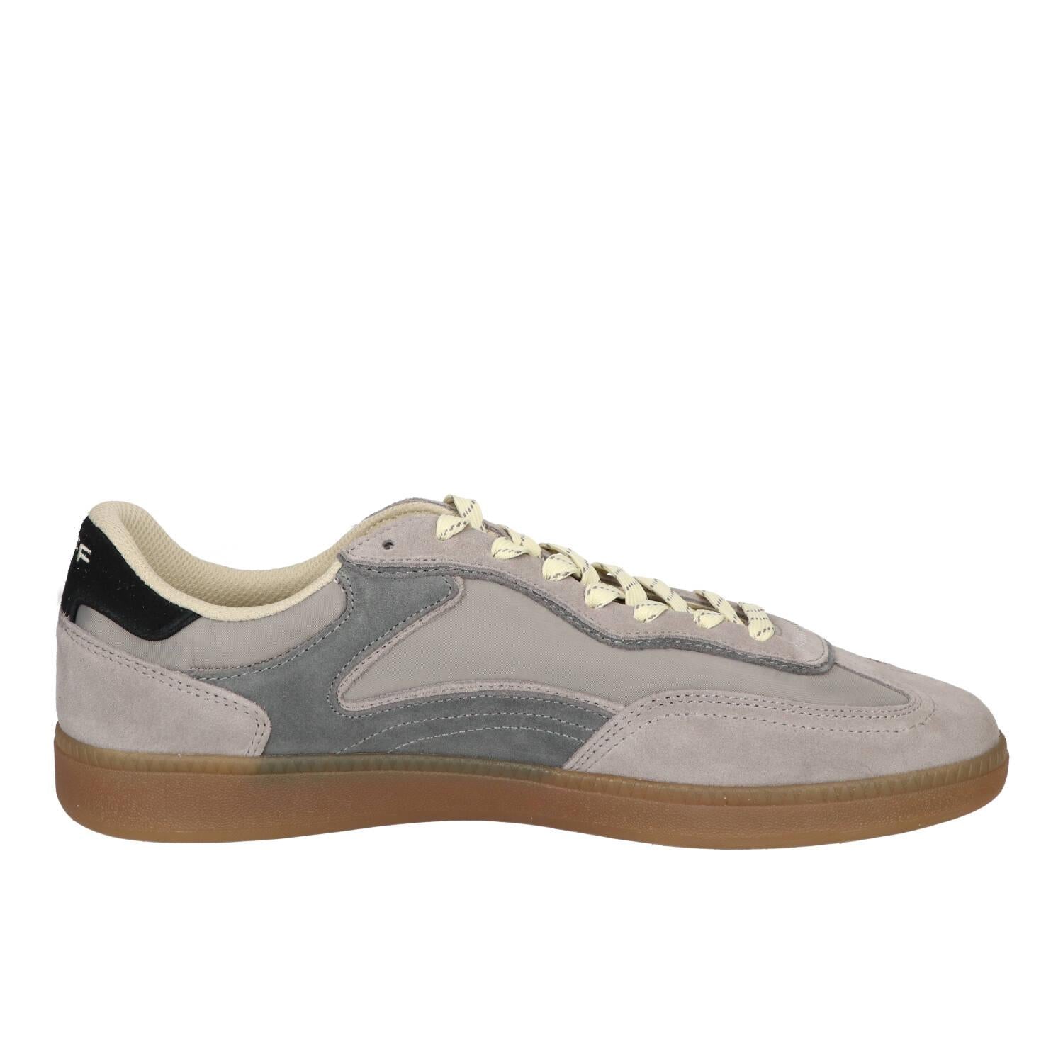 Veterschoenen, Grijs