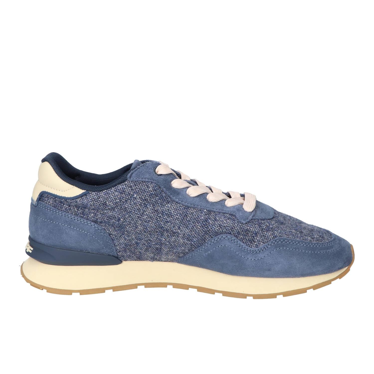 Sneakers, Lichtblauw