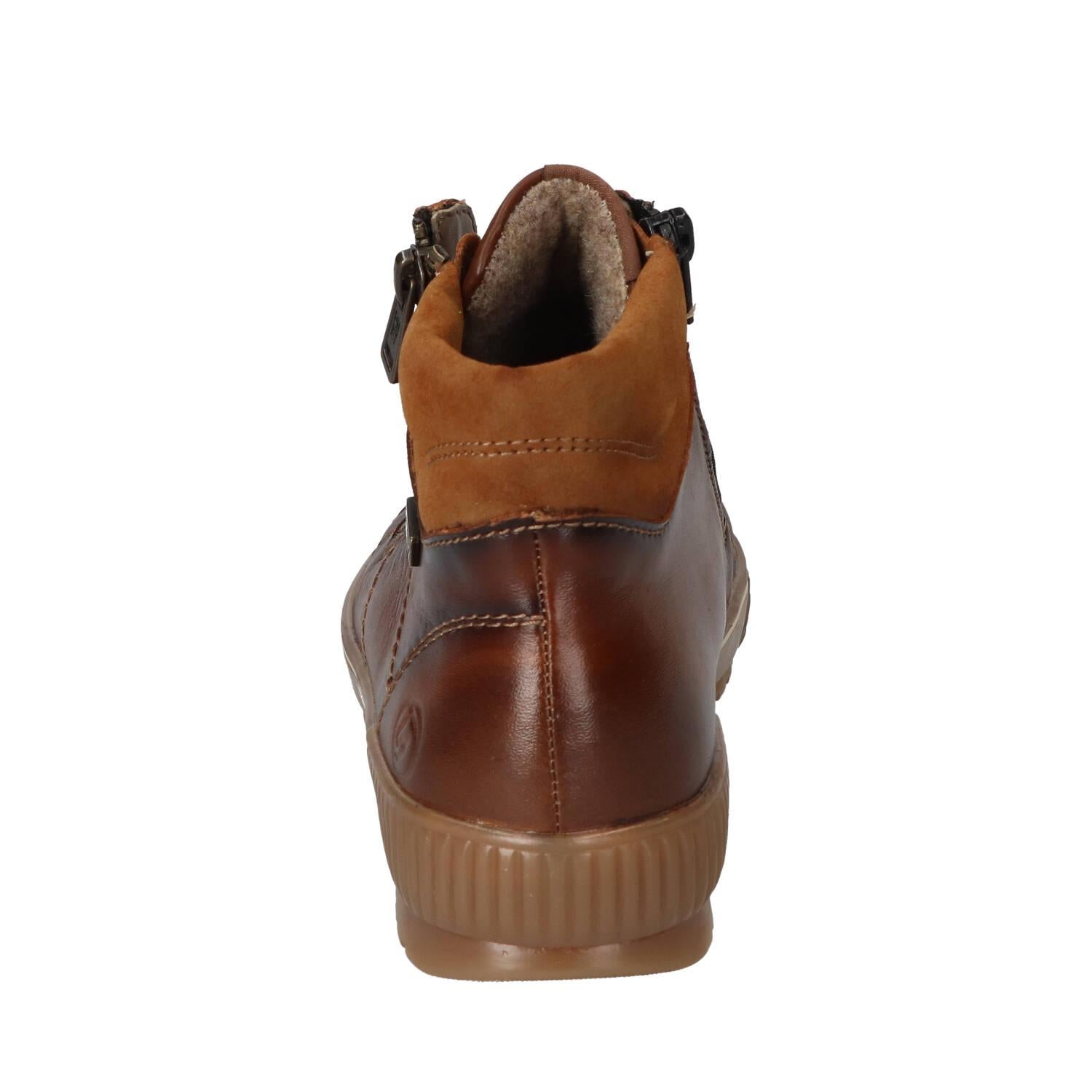 Booties, Cognac