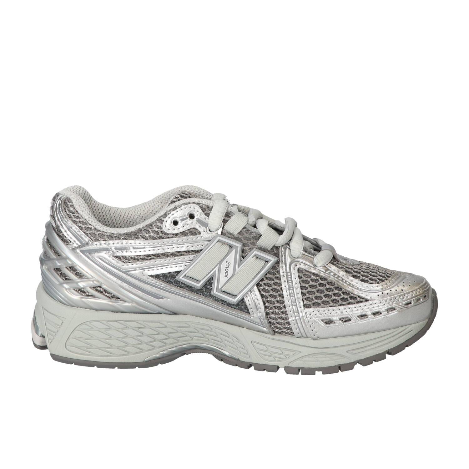 Sneakers, Grijs