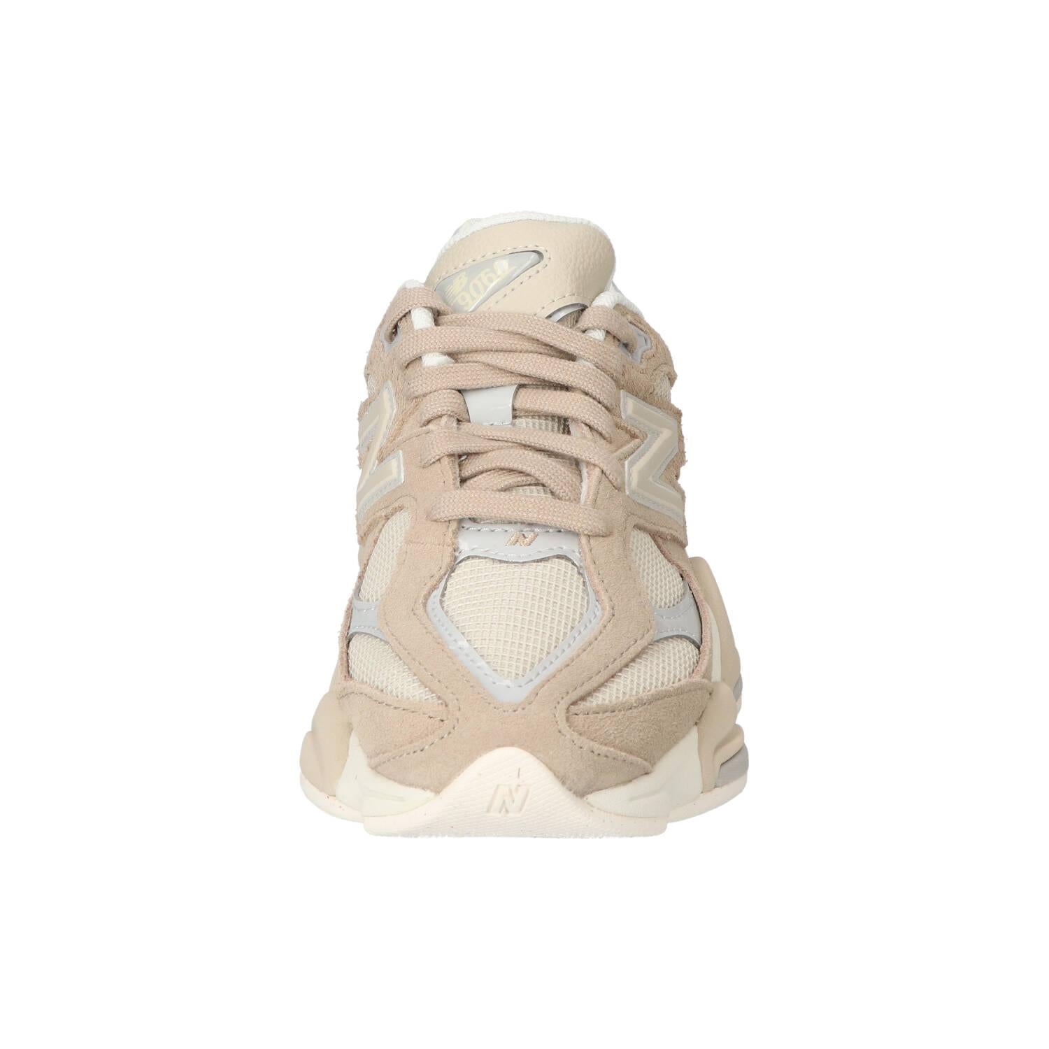 Sneakers, Donkerbruin