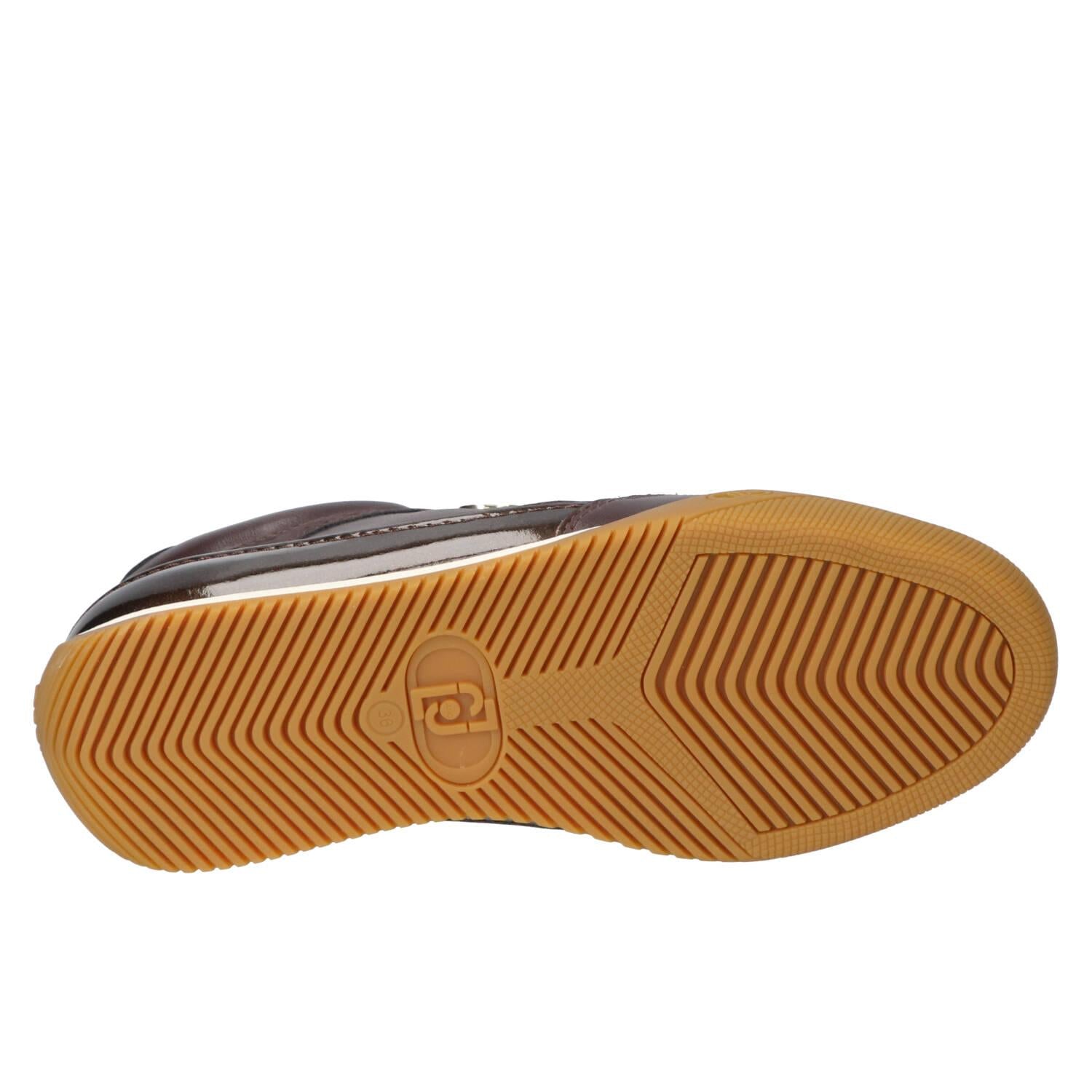 Sneakers, Donkerbruin
