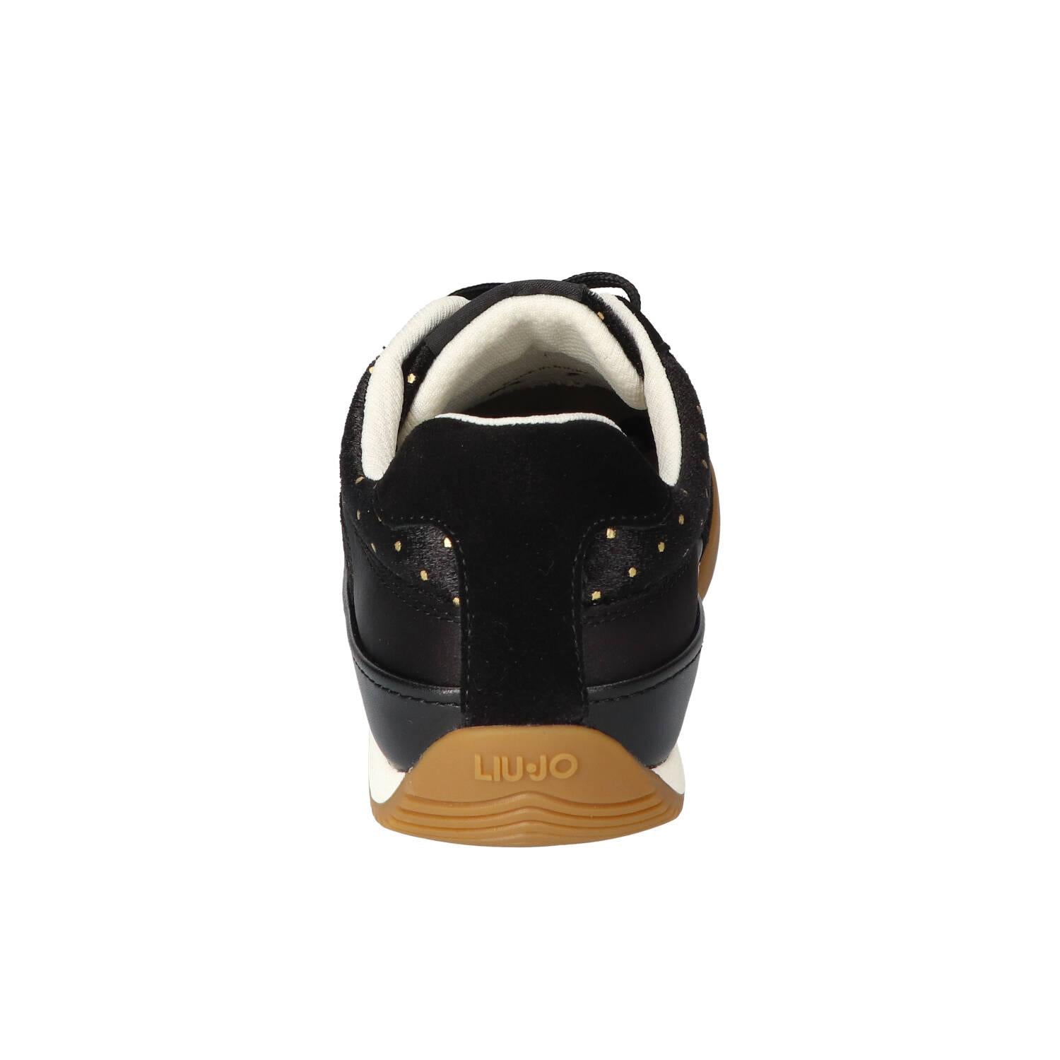 Sneakers, Zwart