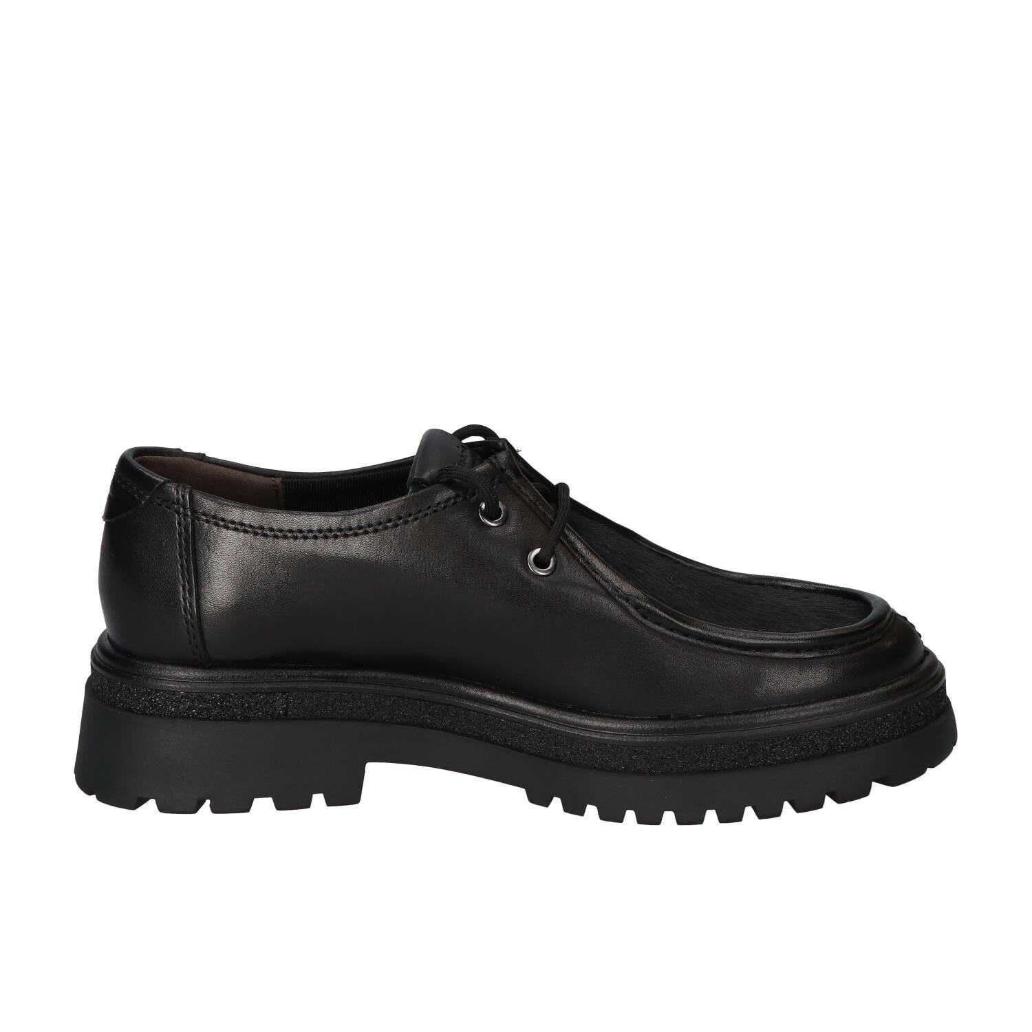 Veterschoenen, Zwart