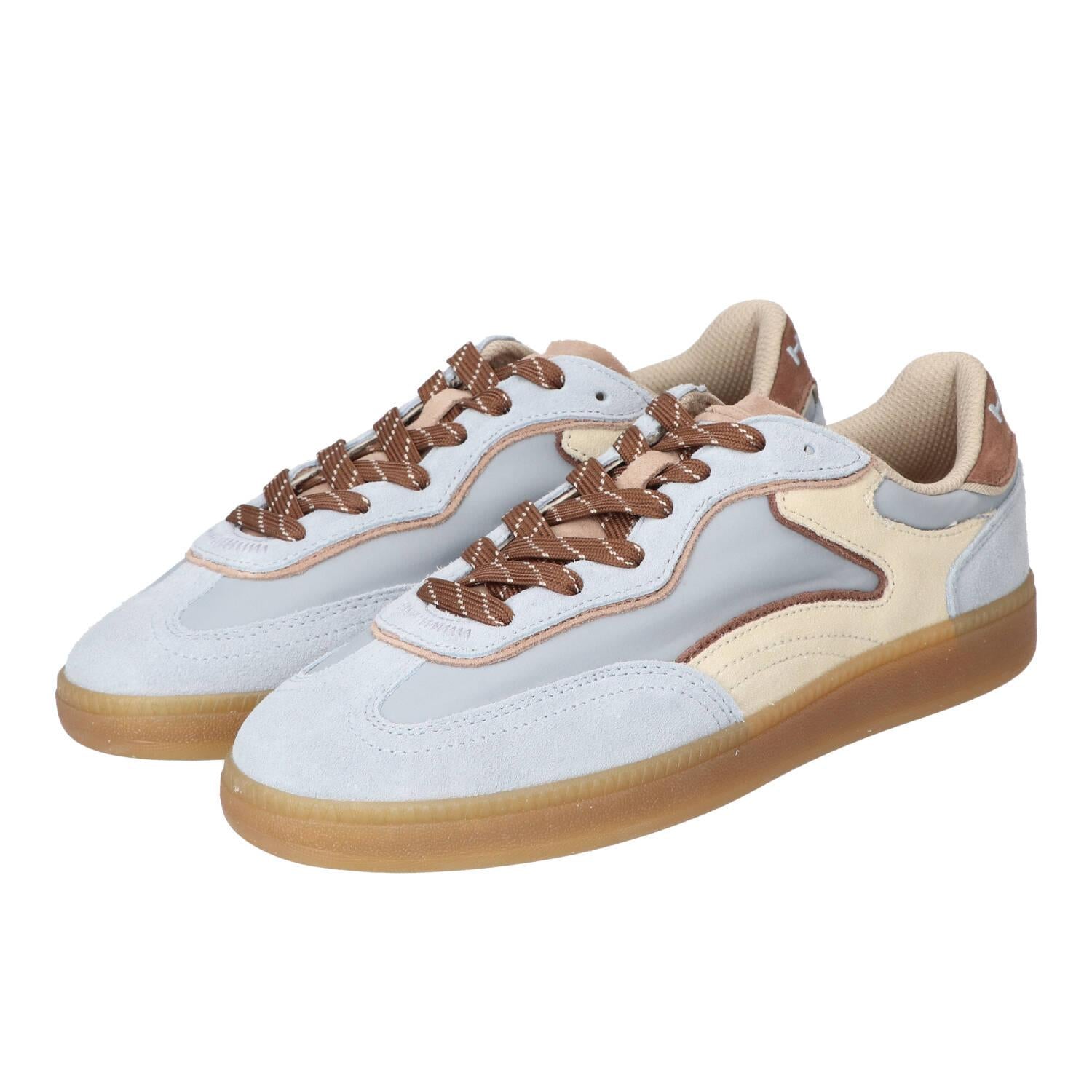 Sneakers, Lichtblauw