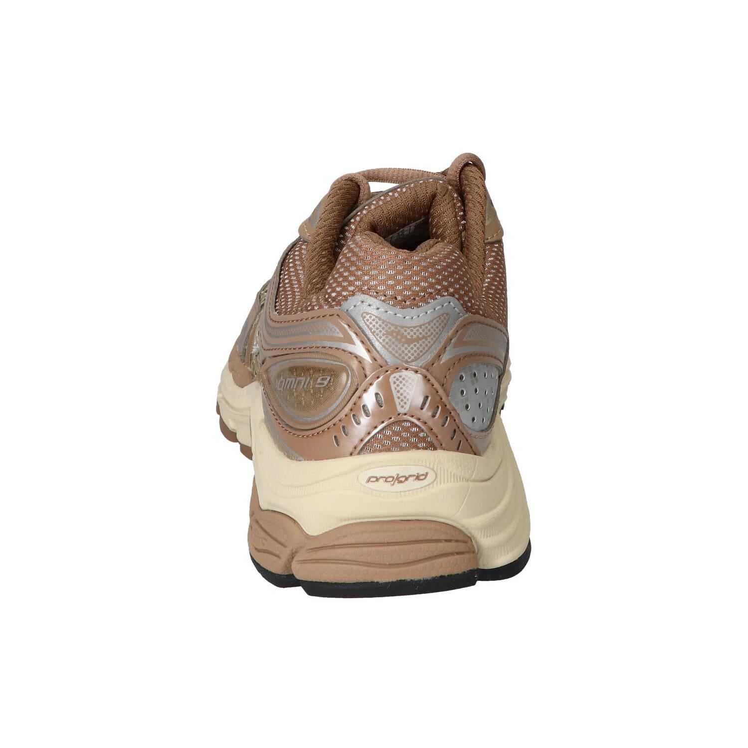 Sneakers, Taupe
