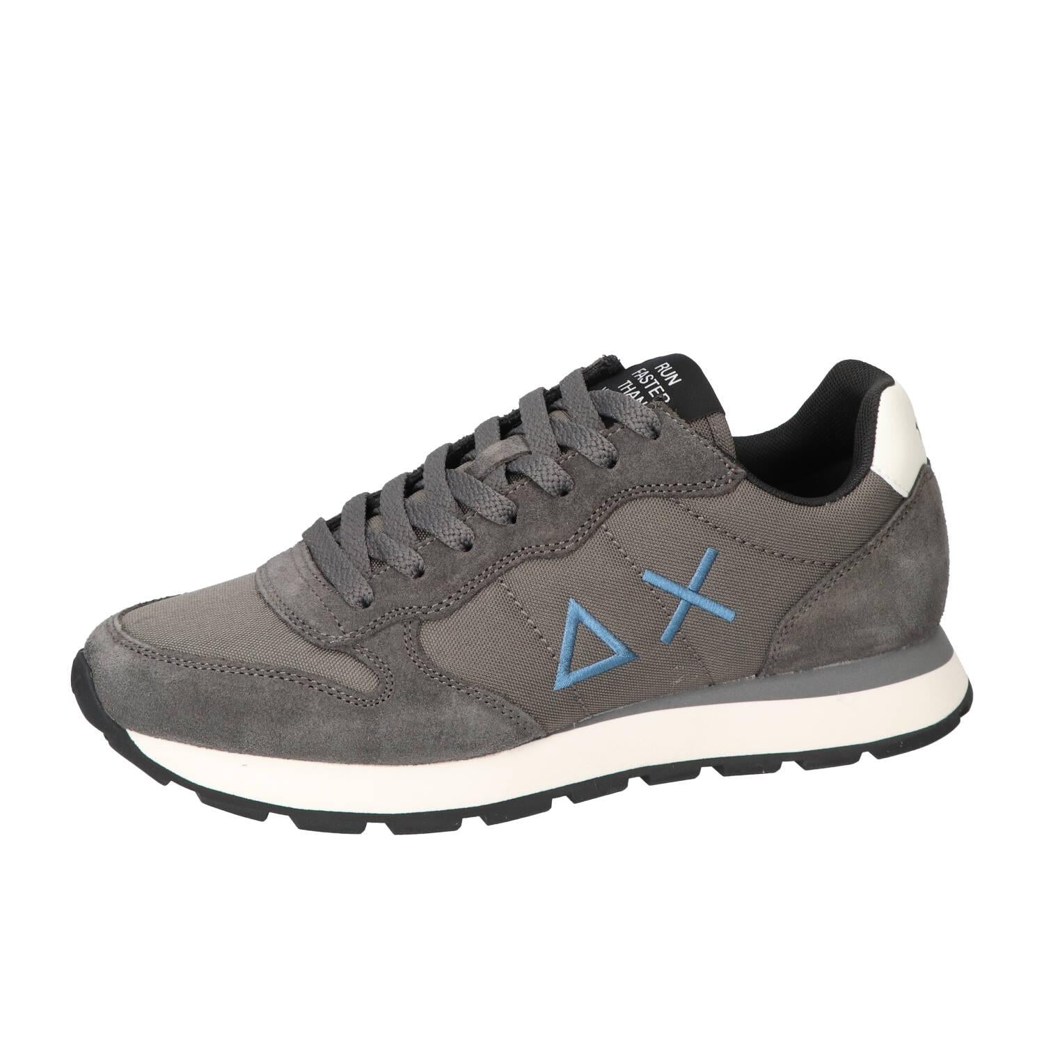 Sneakers, Grijs