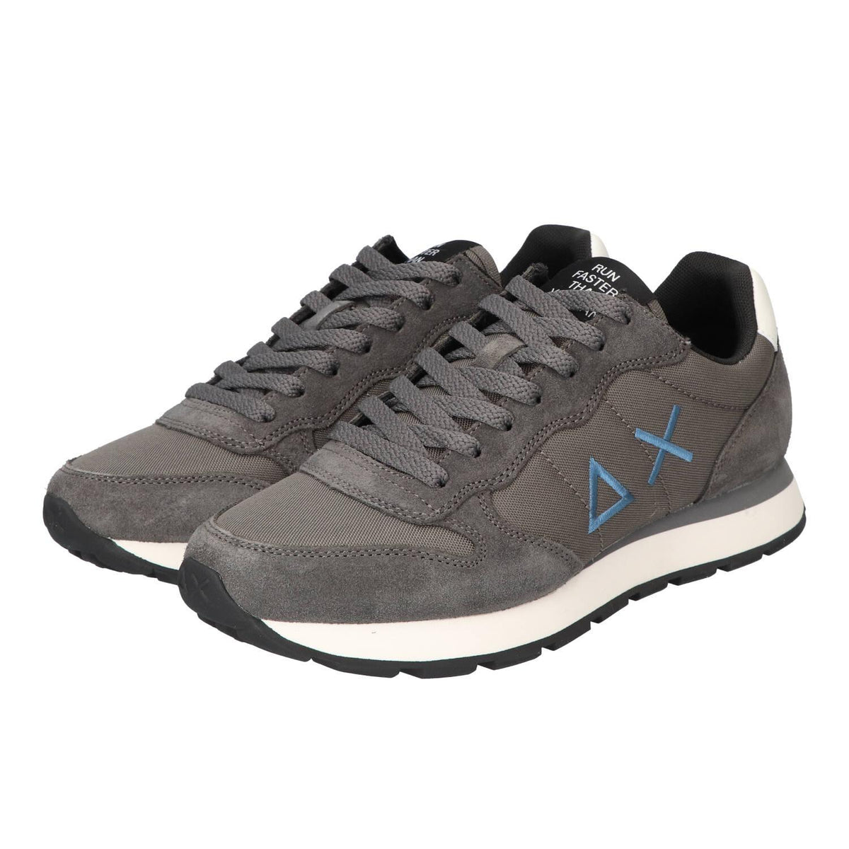 Sneakers, Grijs
