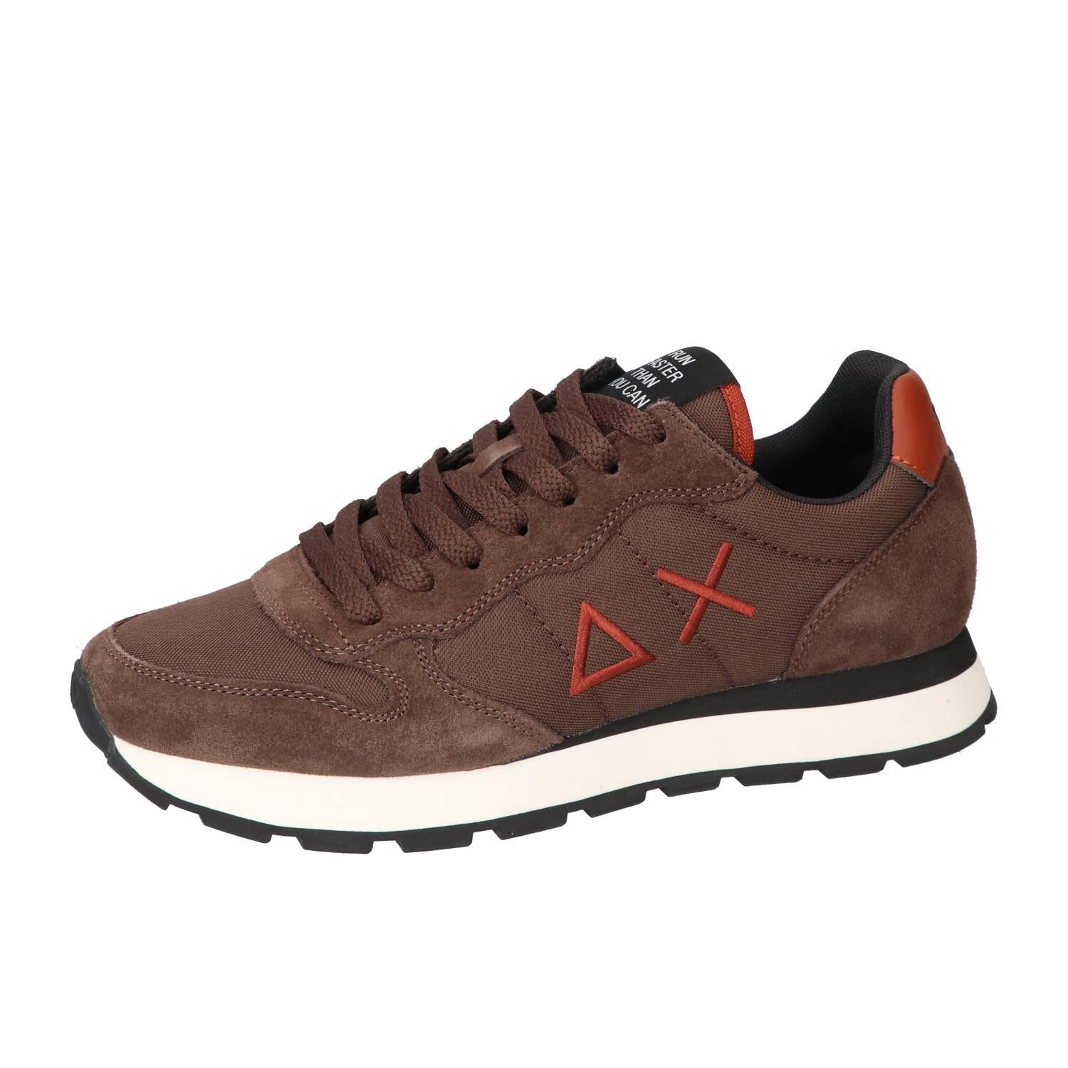 Sneakers, Donkerbruin