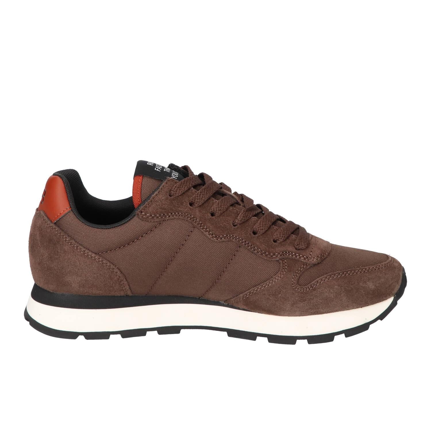 Sneakers, Donkerbruin