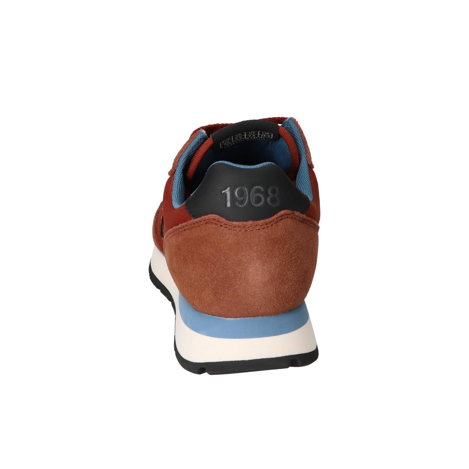Sneakers, Oranje