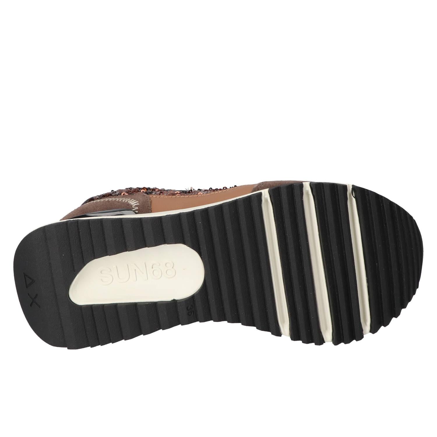 Sneakers, Donkerbruin