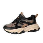 Sneakers, Zwart