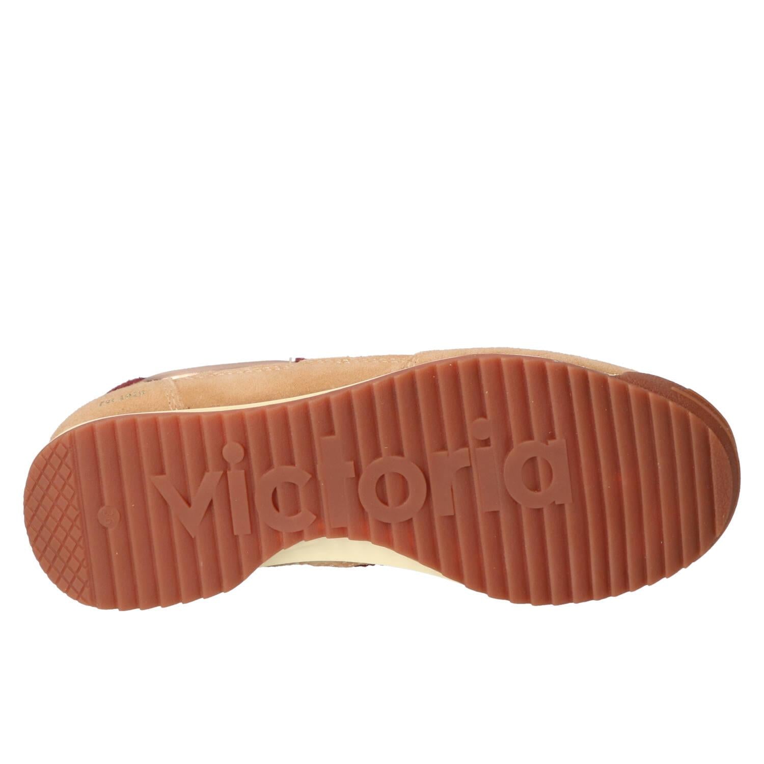 Sneakers, Cognac