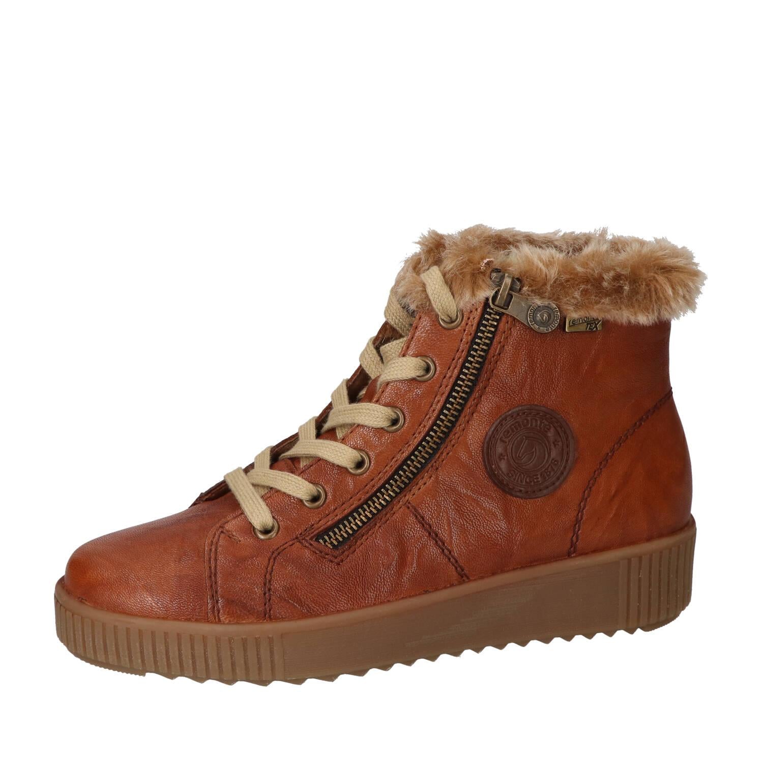 Booties, Cognac