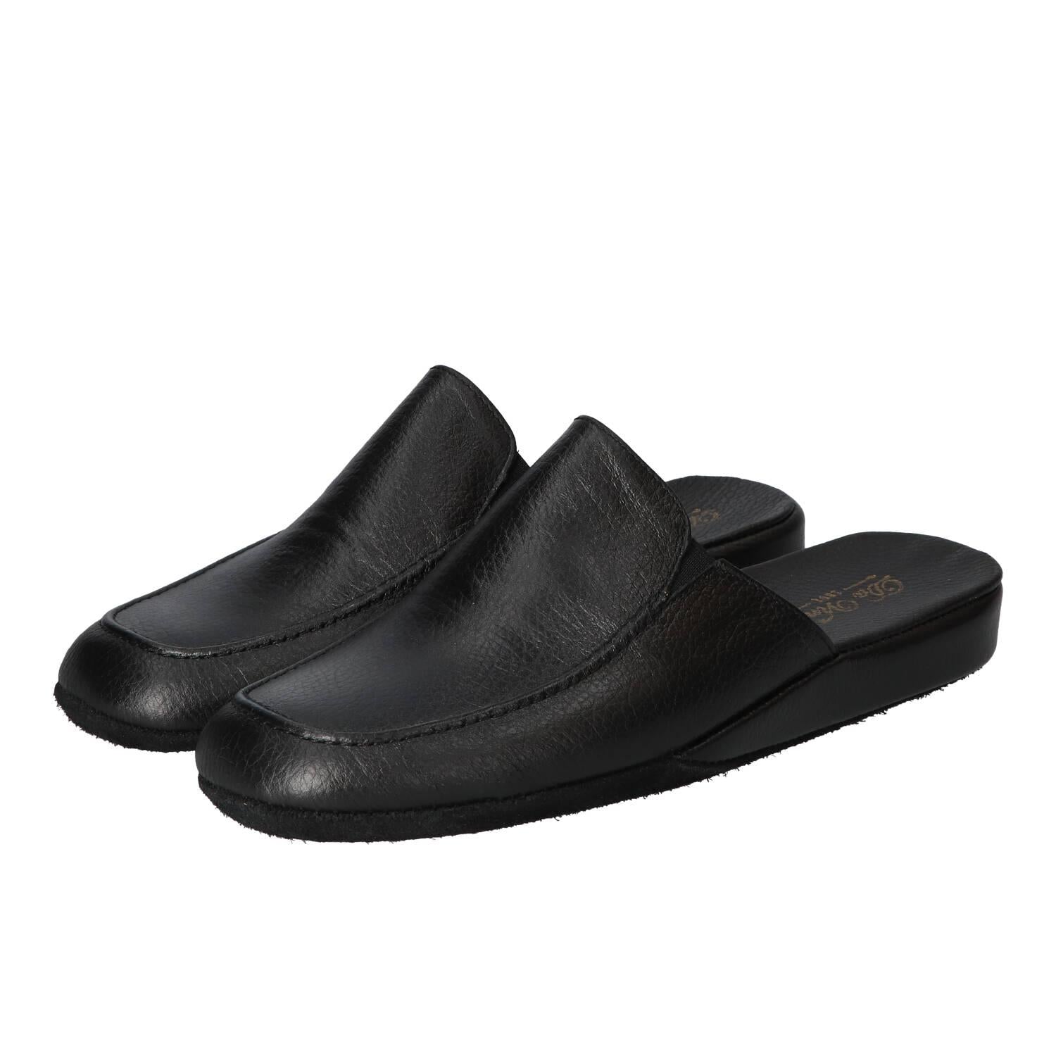 Pantoffels, Zwart
