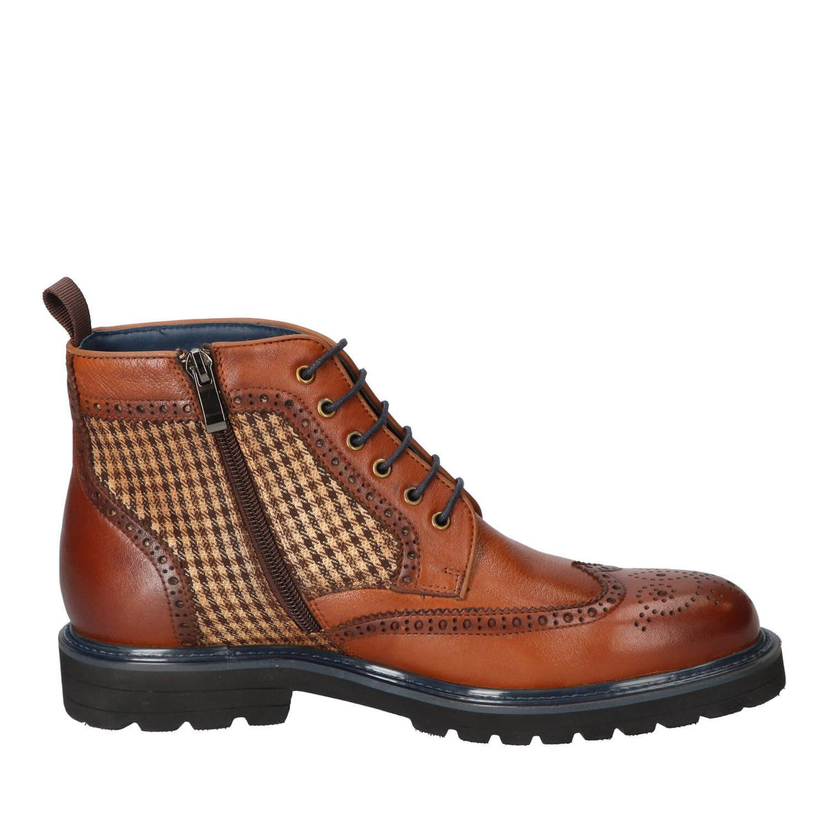 Boots, Cognac