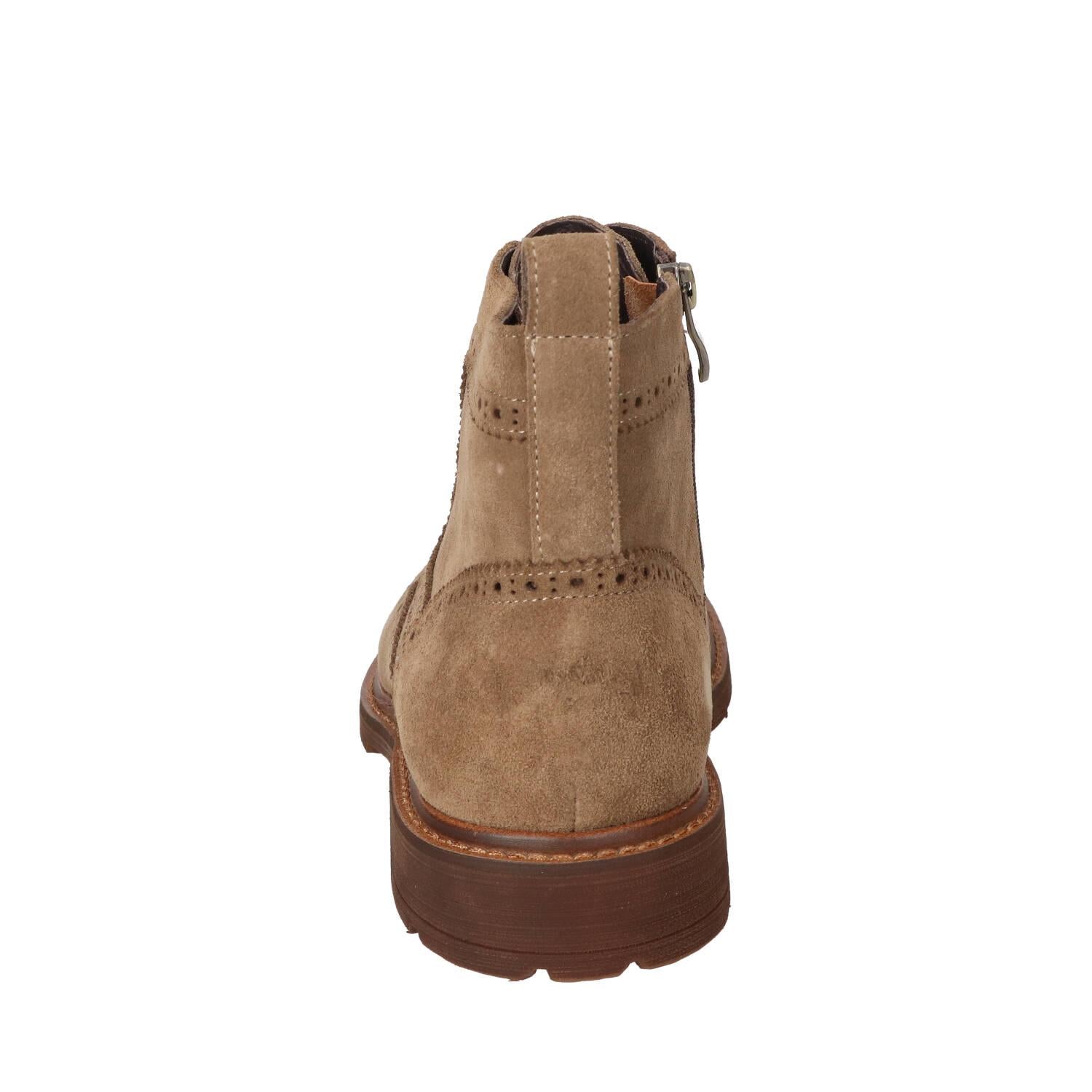 Boots, Taupe