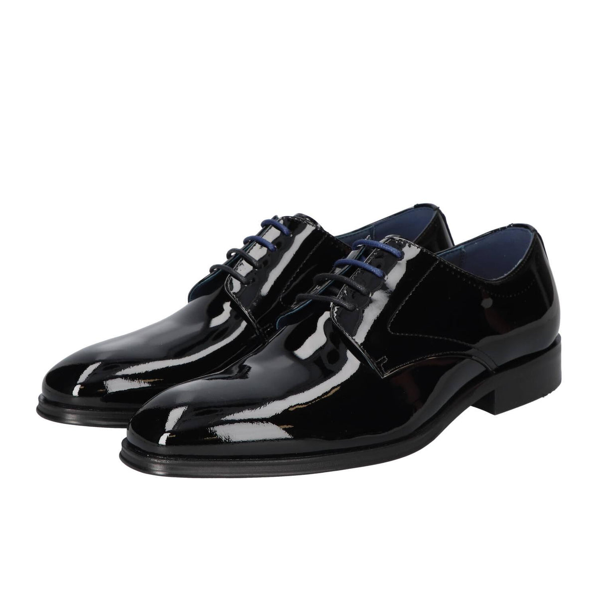 Veterschoenen, Zwart