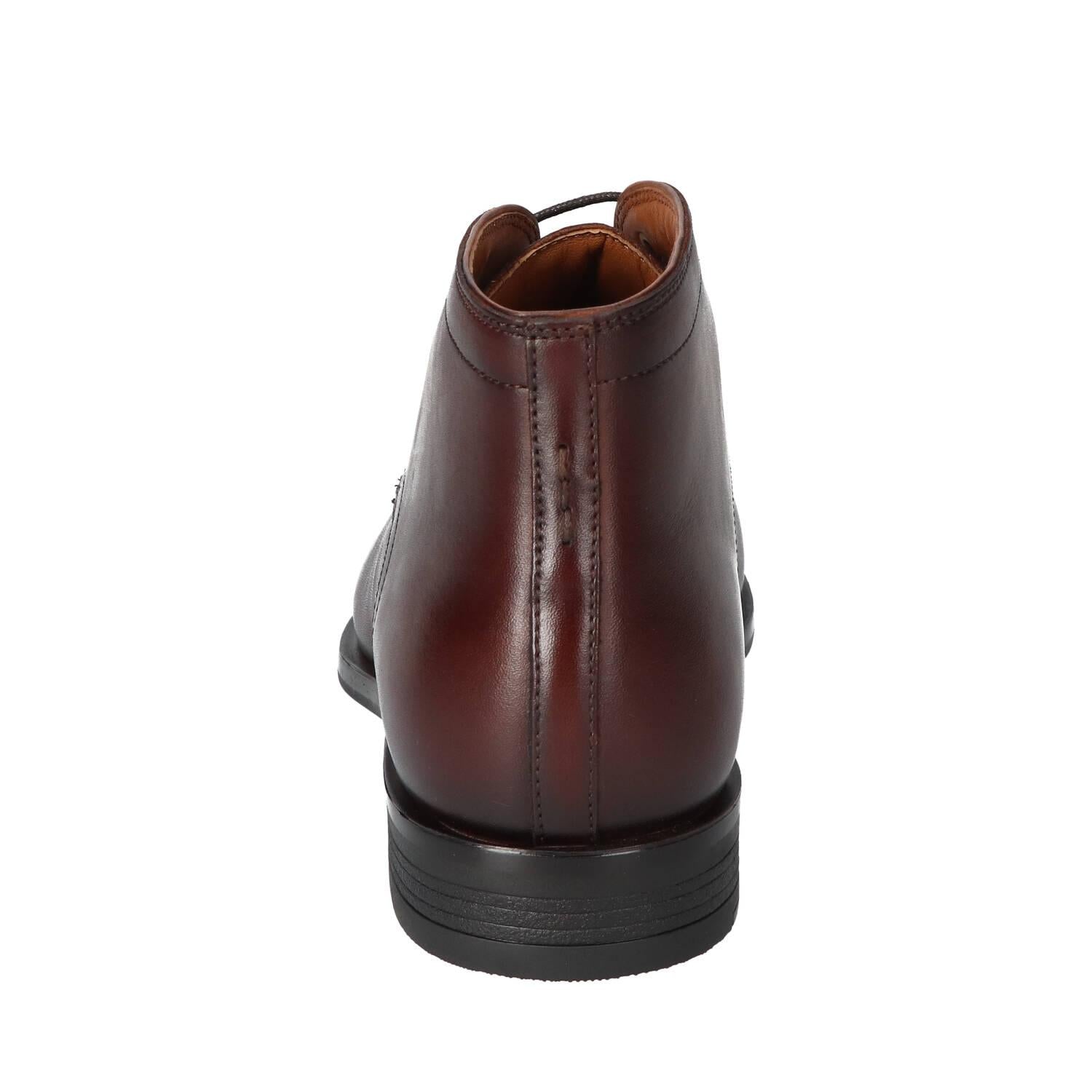 Boots, Donkerbruin