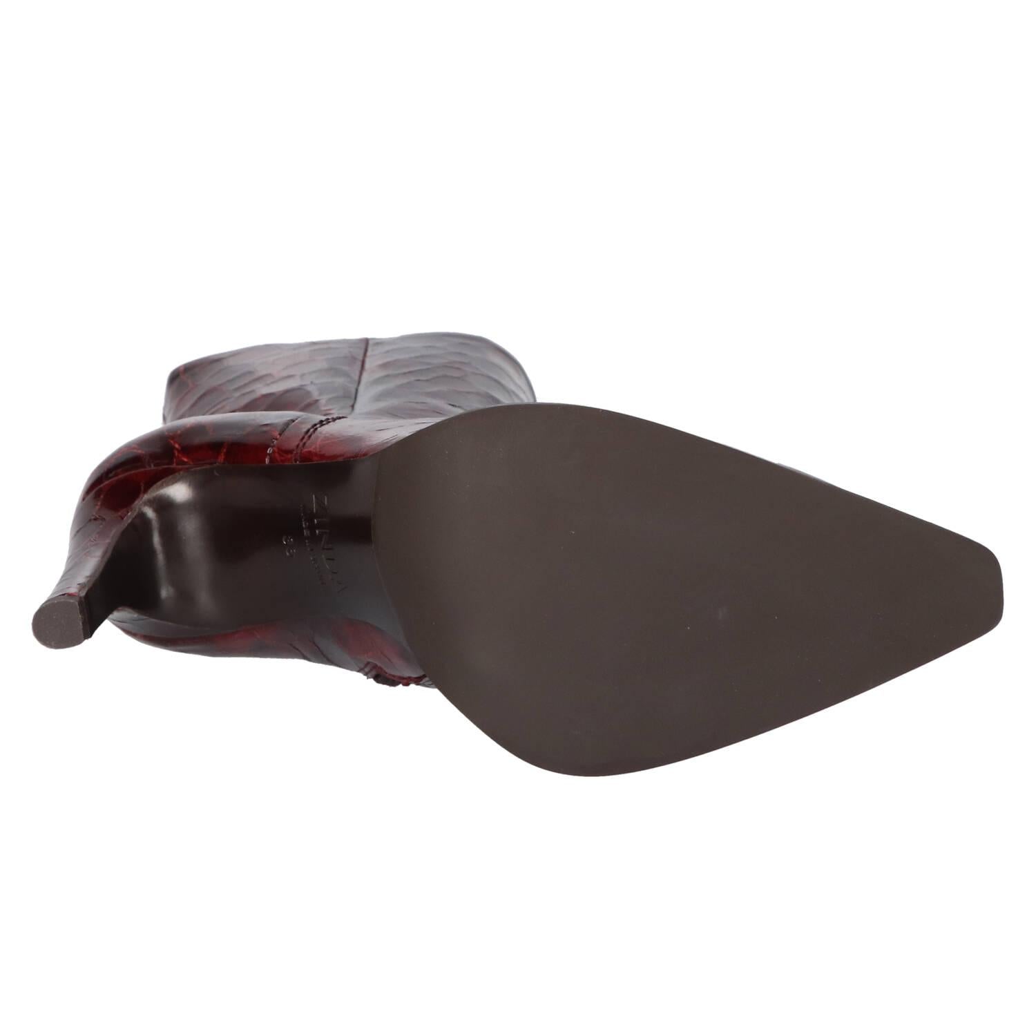 Booties, Rood