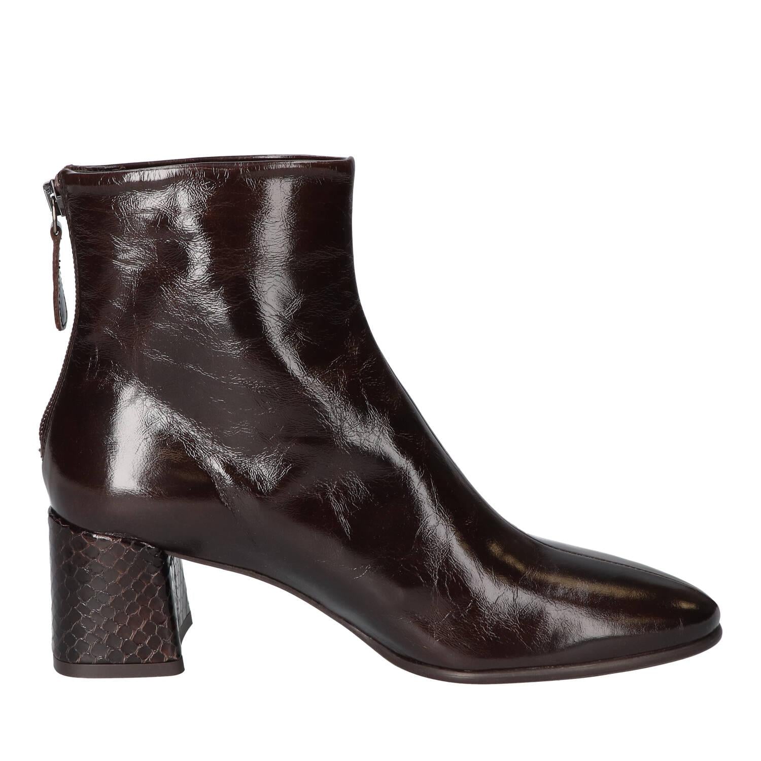 Booties, Donkerbruin