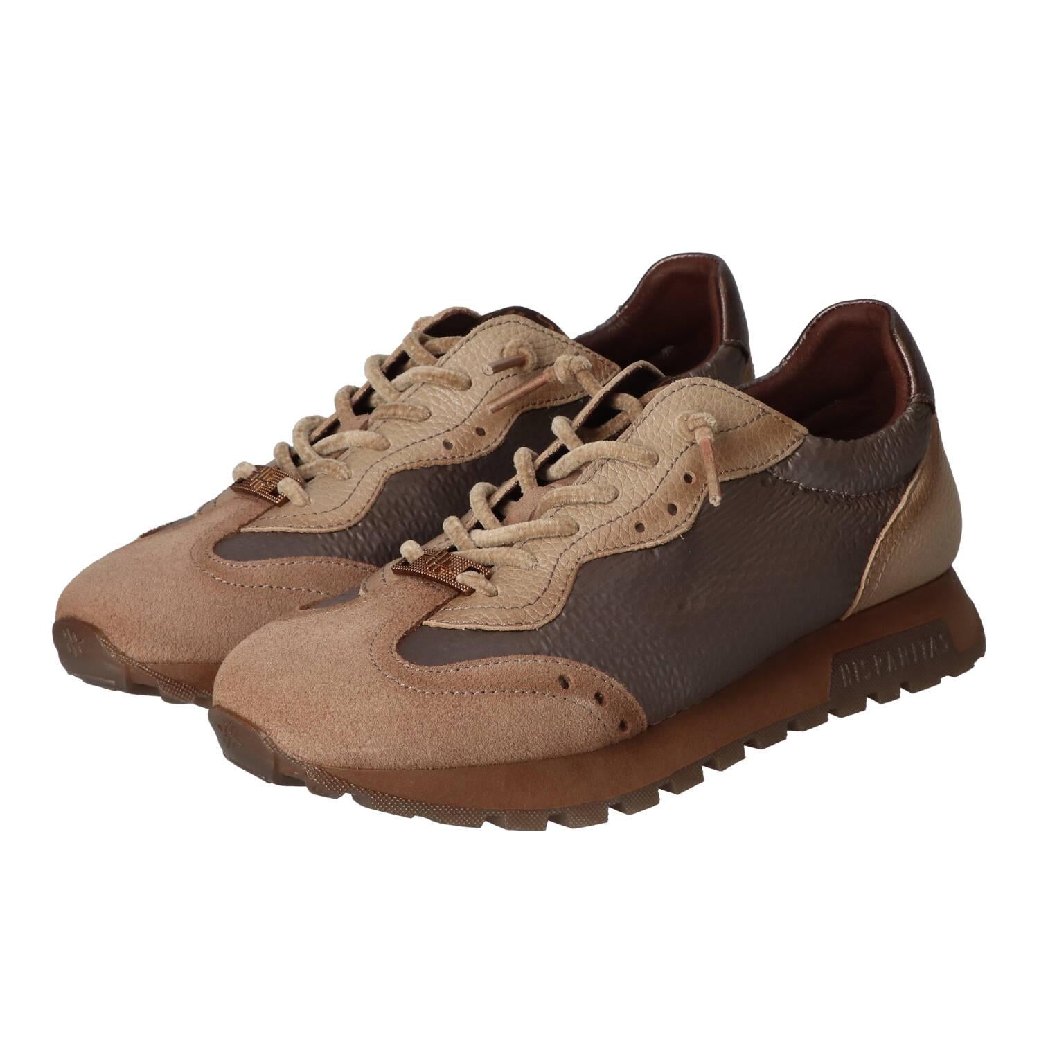 Sneakers, Taupe