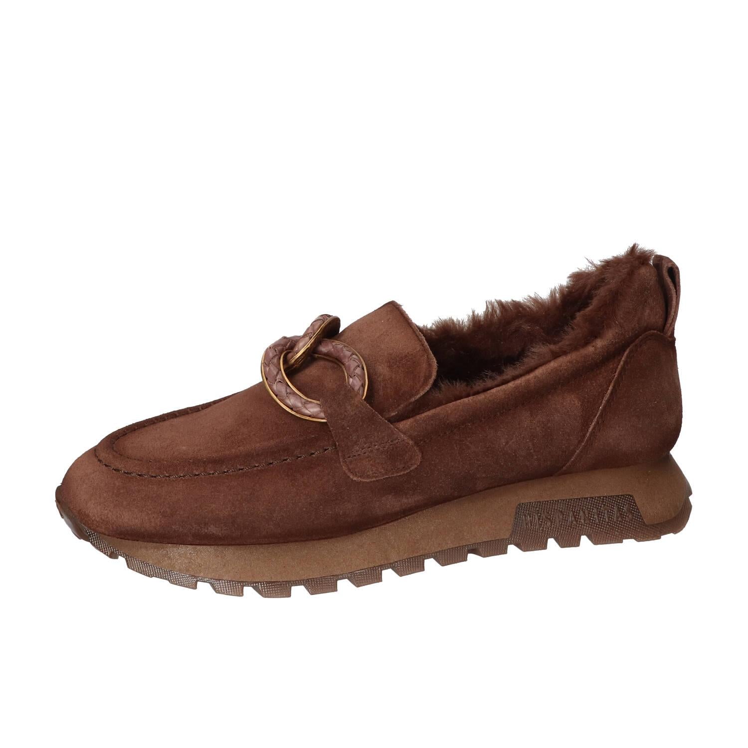 Instapschoenen, Donkerbruin