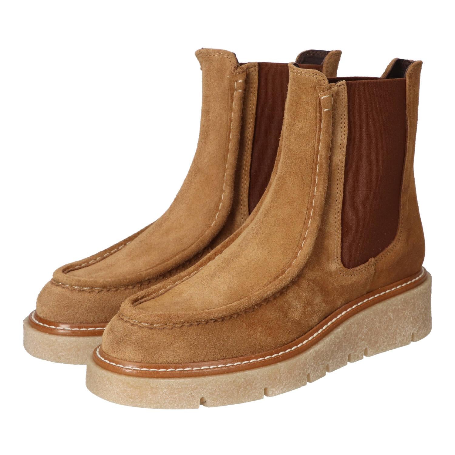 Booties, Cognac