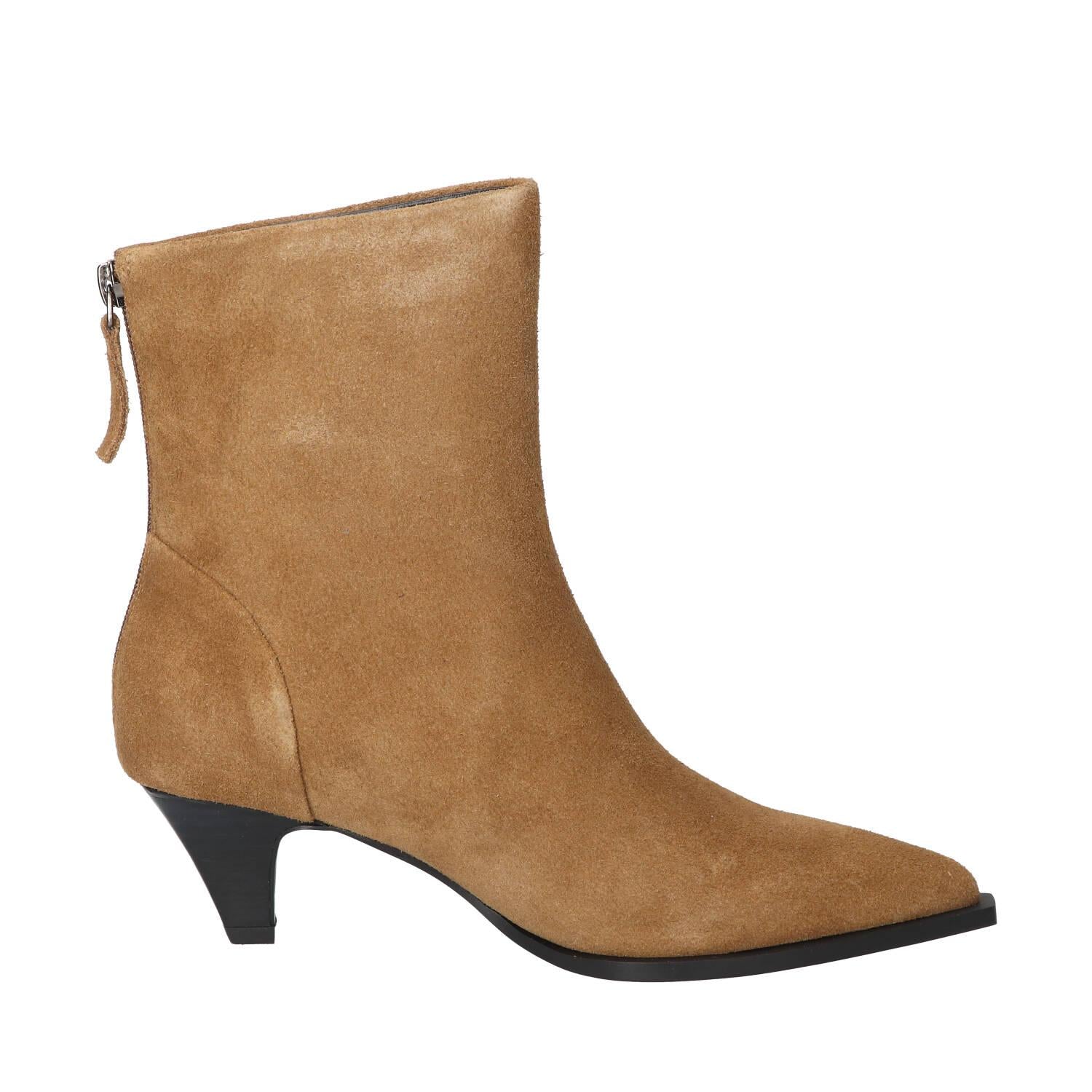 Booties, Cognac