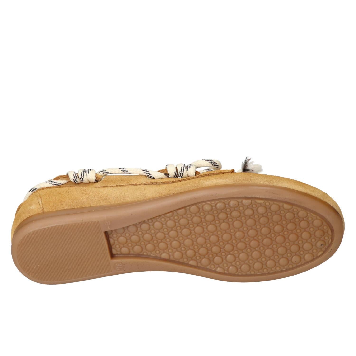 Veterschoenen, Lichtbeige