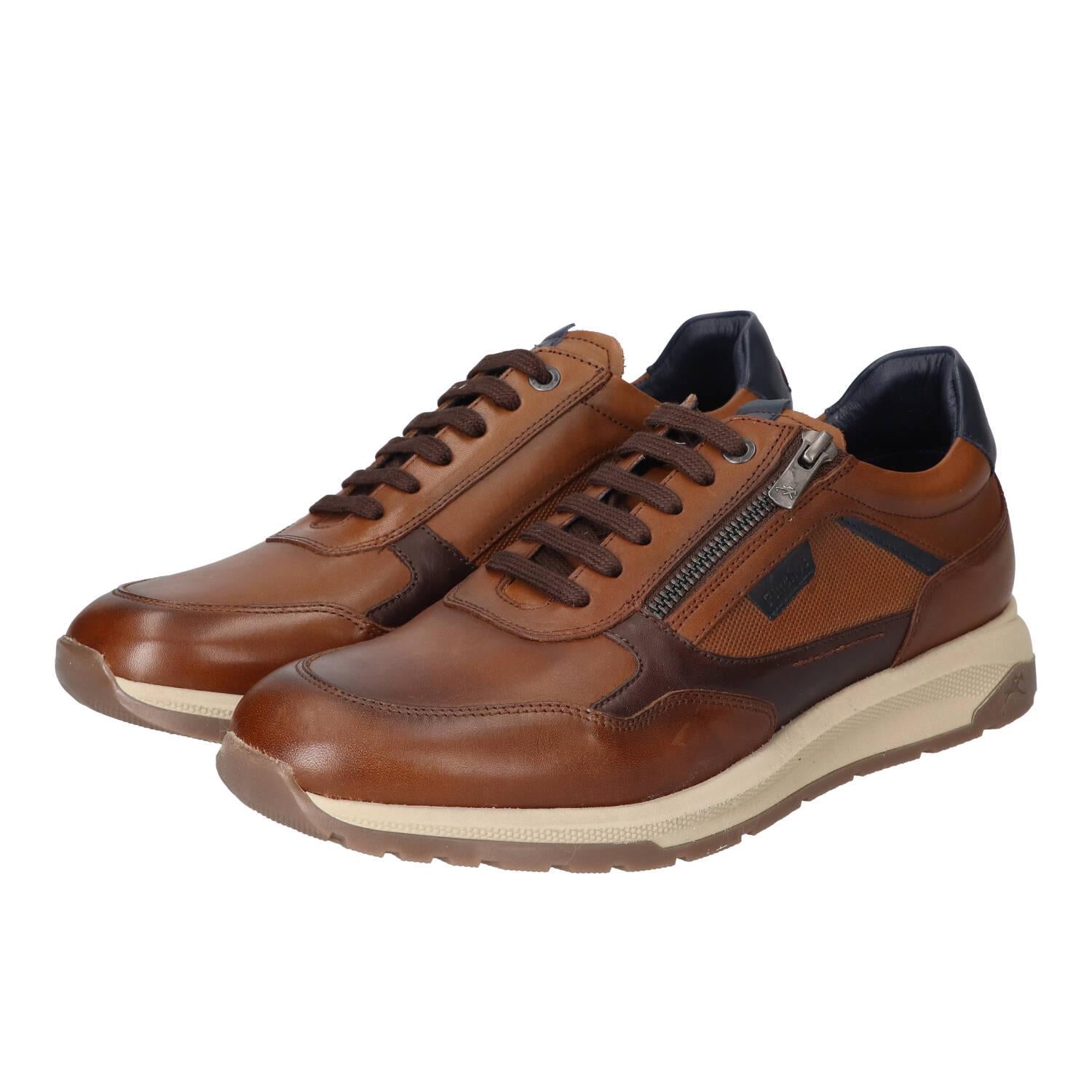 Sneakers, Cognac