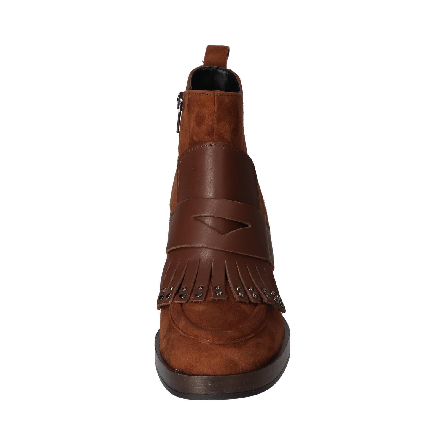 Booties, Cognac