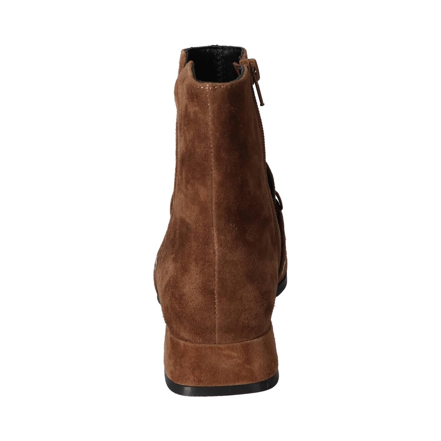 Booties, Cognac