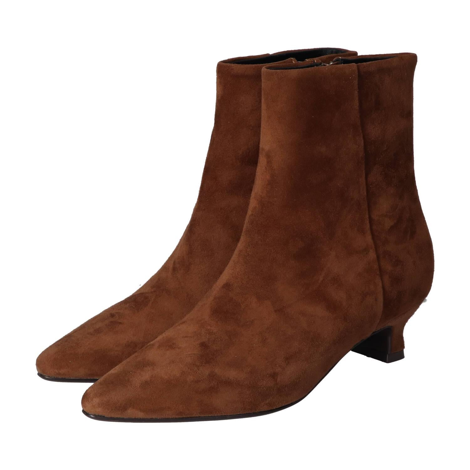 Booties, Cognac