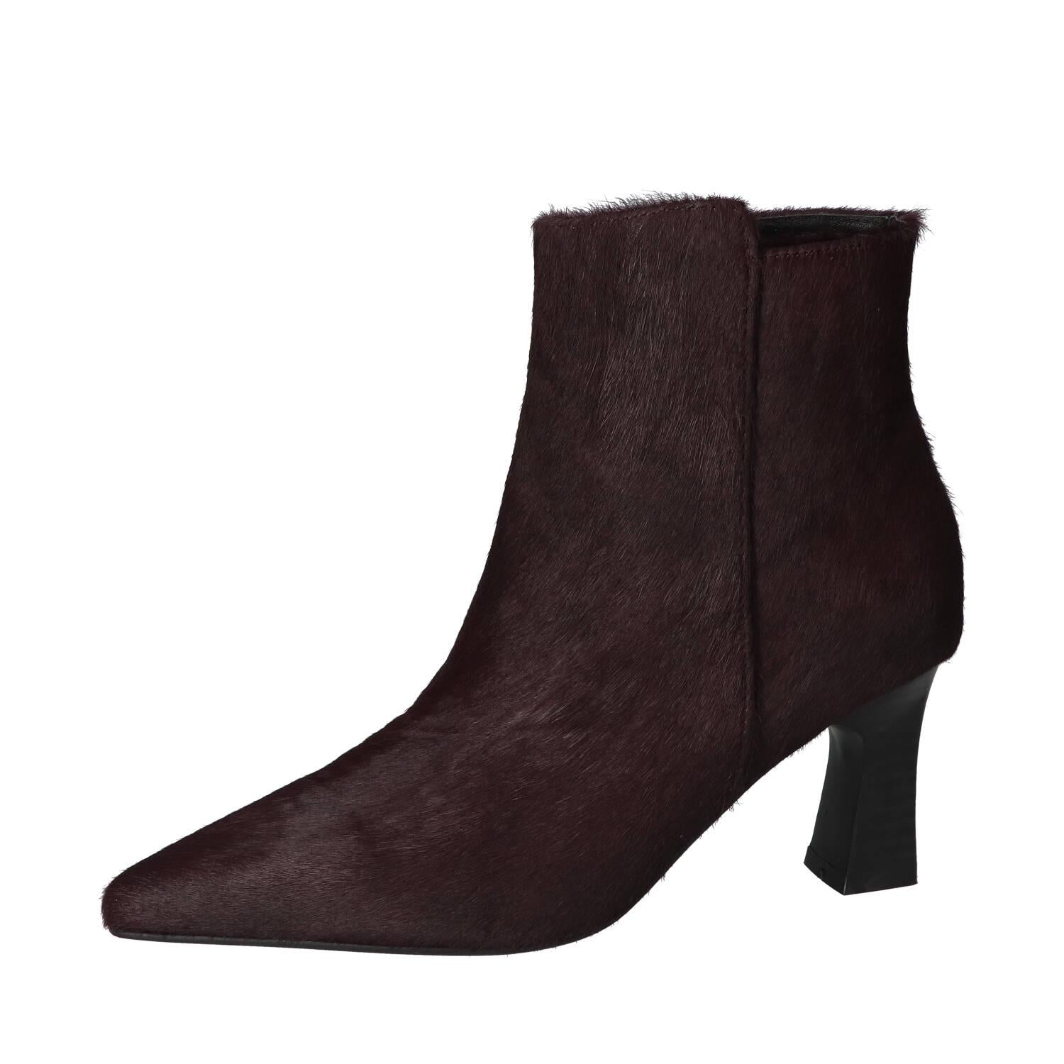 Booties, Bordeaux