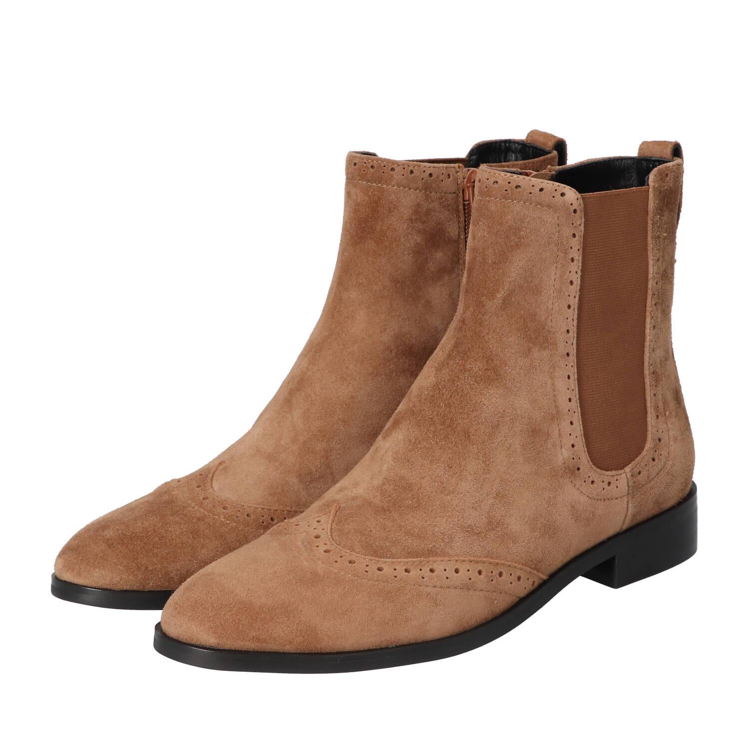 Booties, Cognac