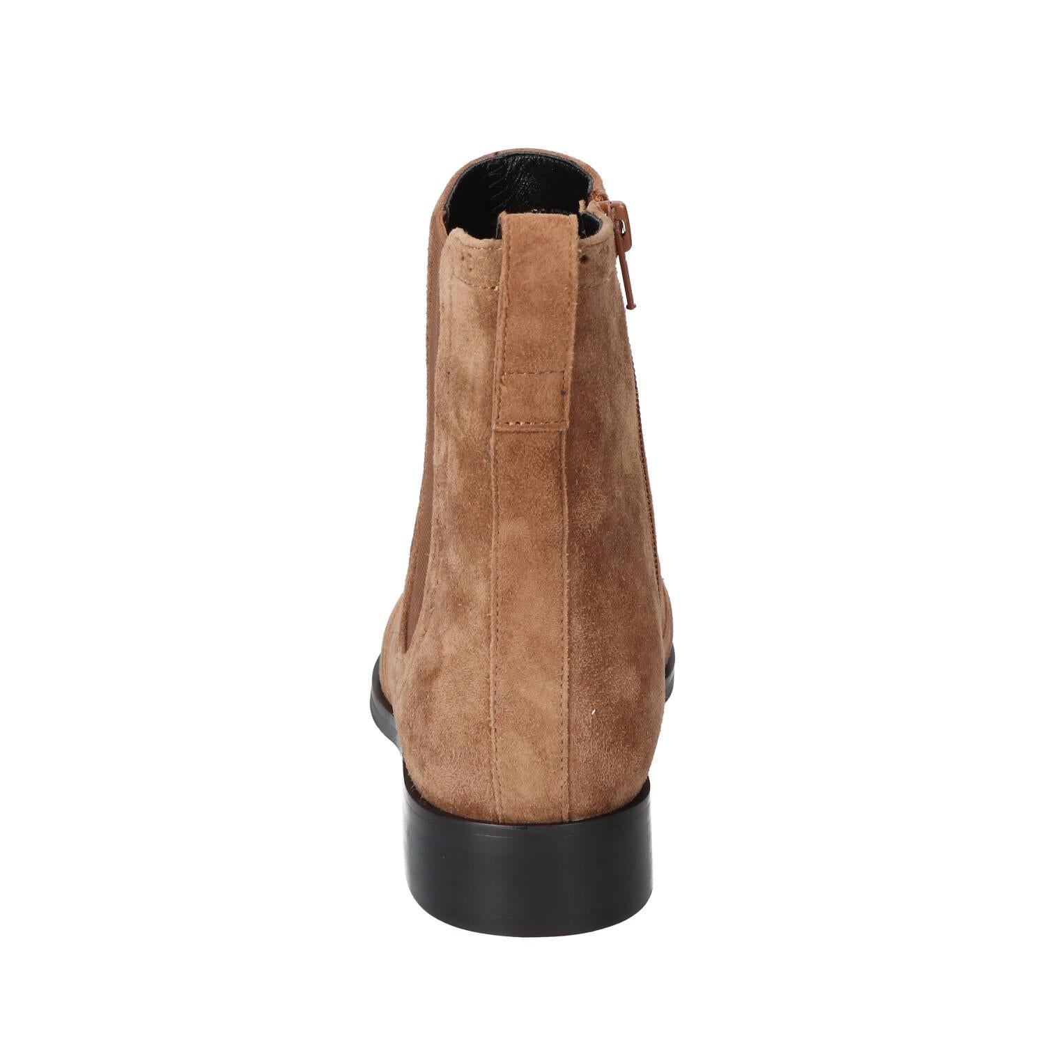 Booties, Cognac
