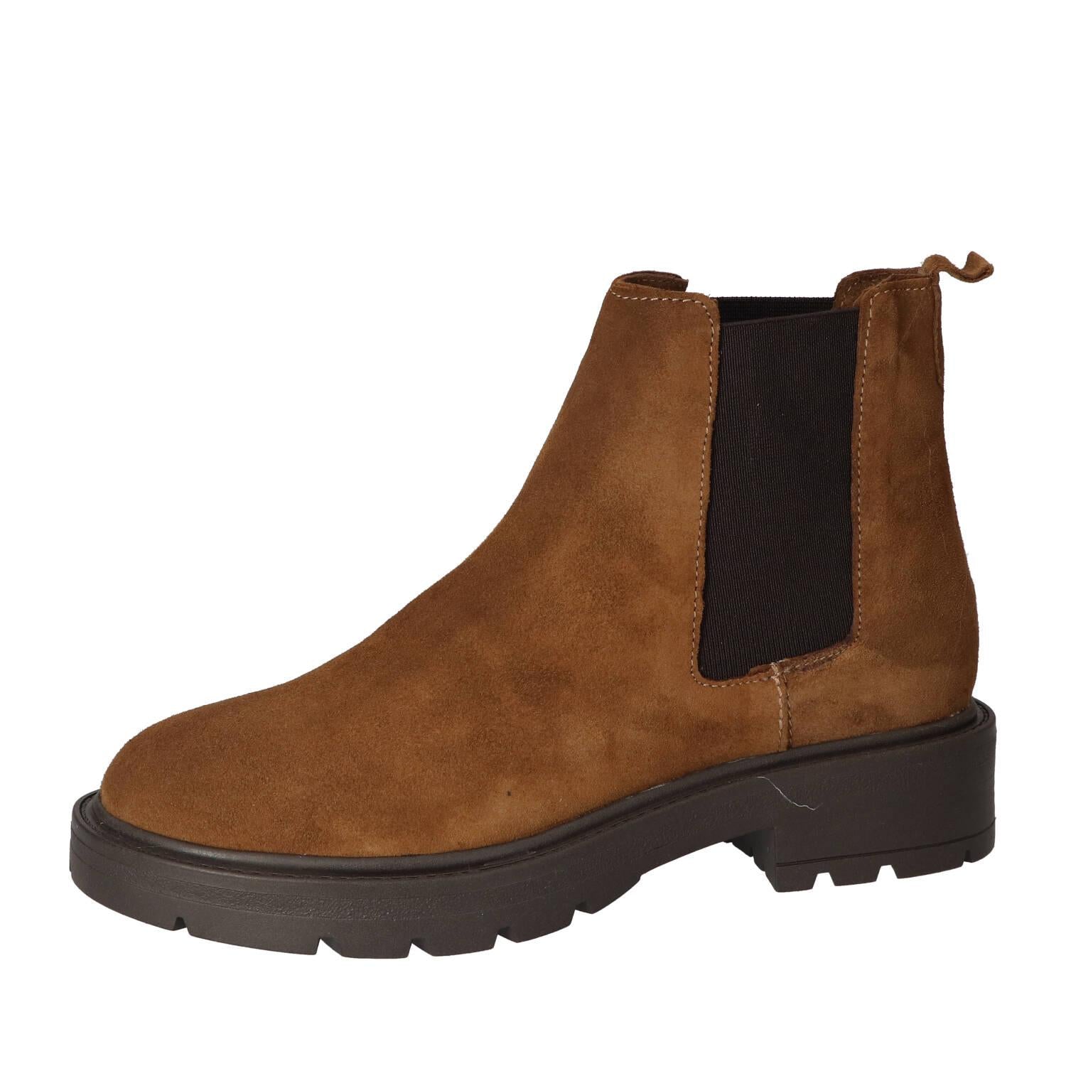 Booties, Cognac