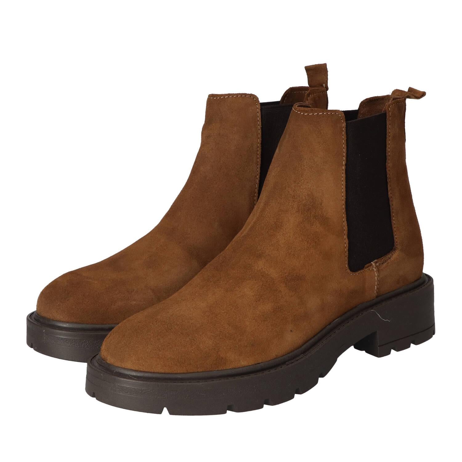 Booties, Cognac